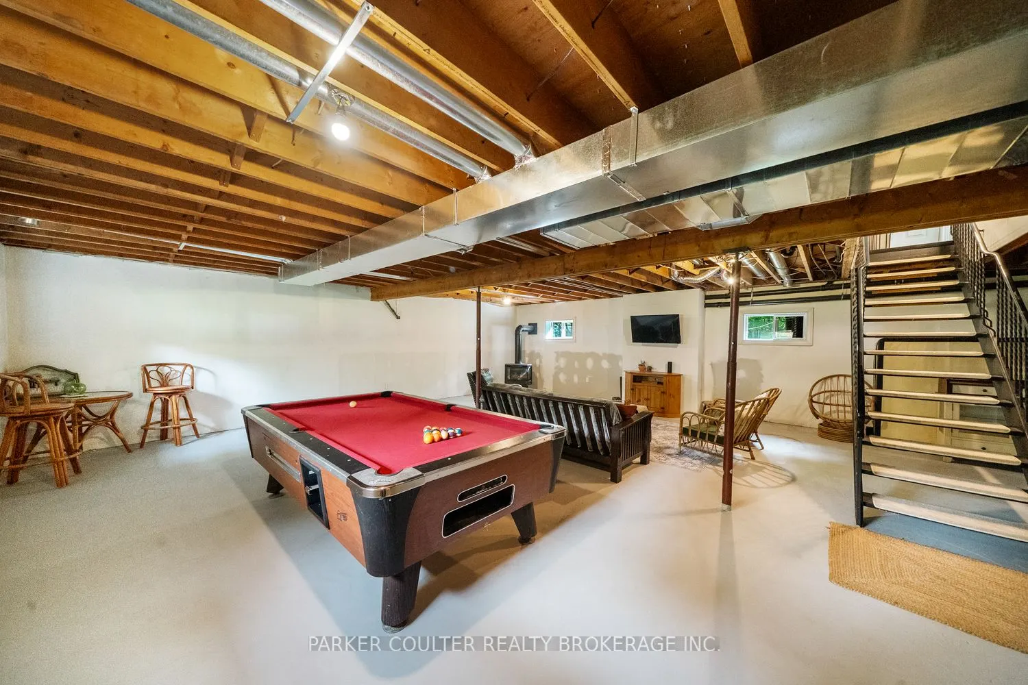 15 Mundy Avenue