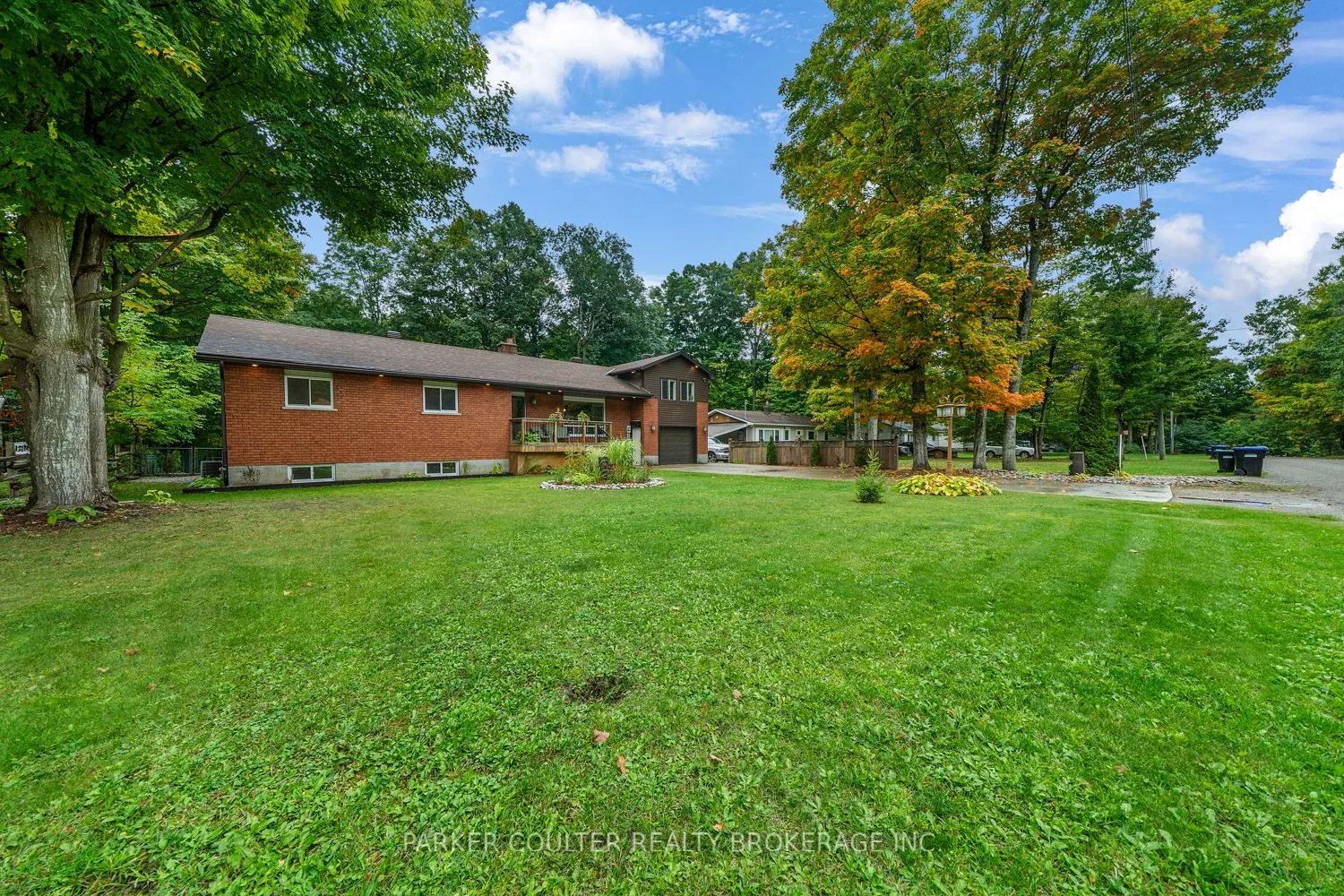 15 Mundy Avenue