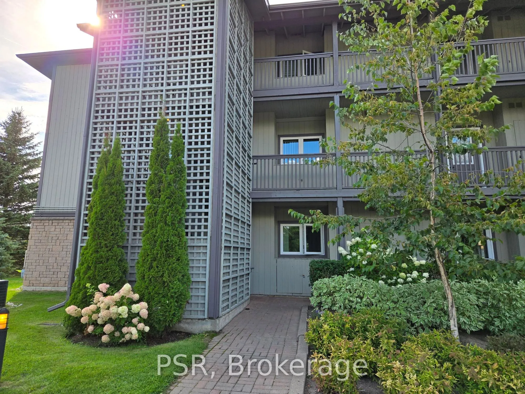 650 Johnston Park Avenue, #7
