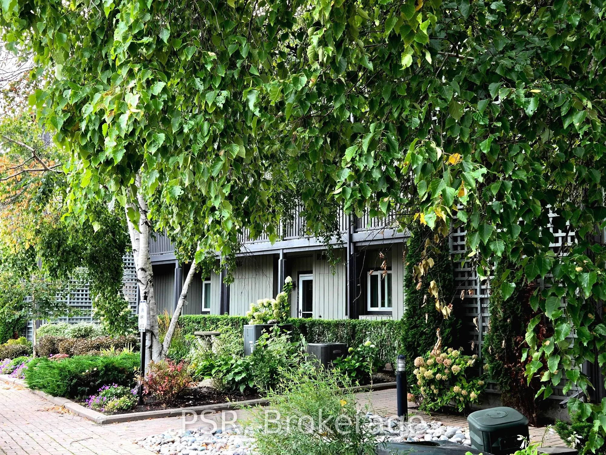 650 Johnston Park Avenue, #7