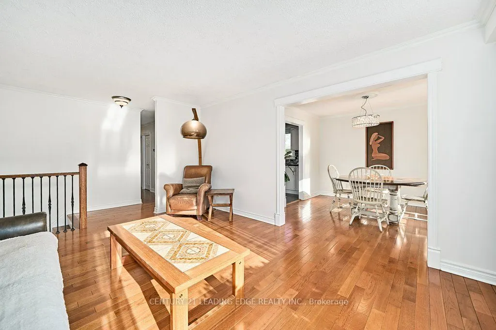25 Eileen Drive