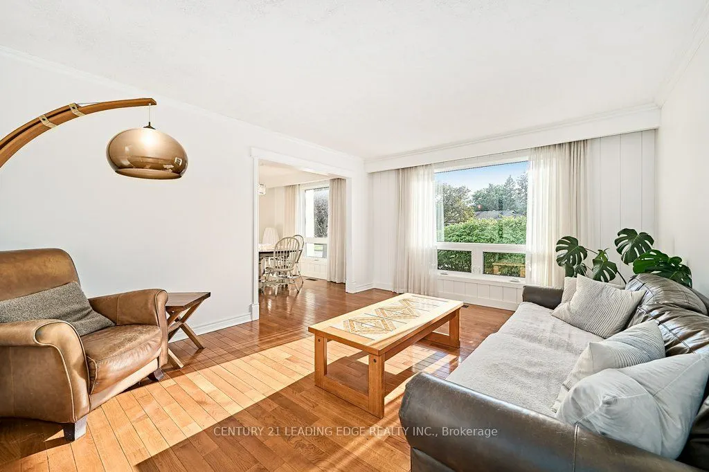 25 Eileen Drive