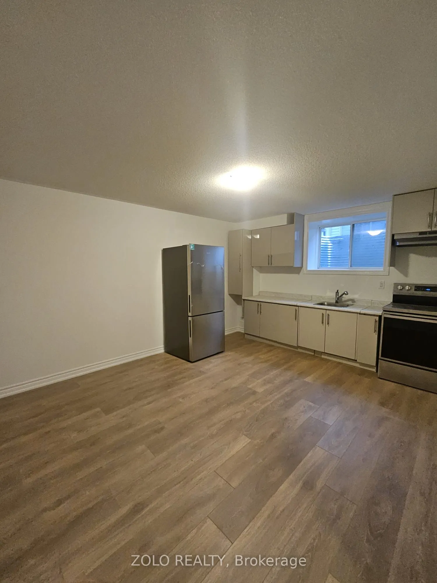 100 West Oak Trail, #Lower