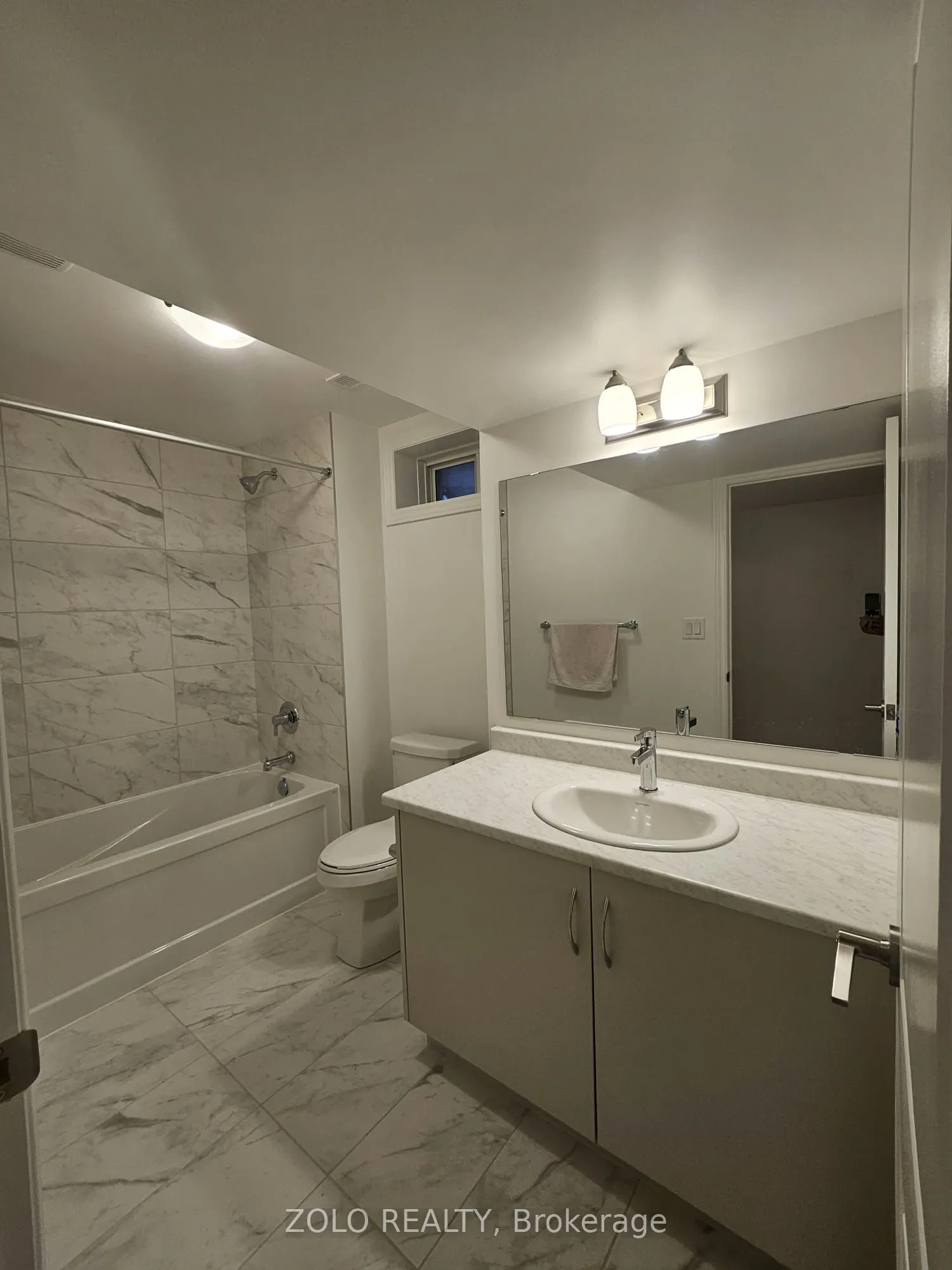 100 West Oak Trail, #Lower