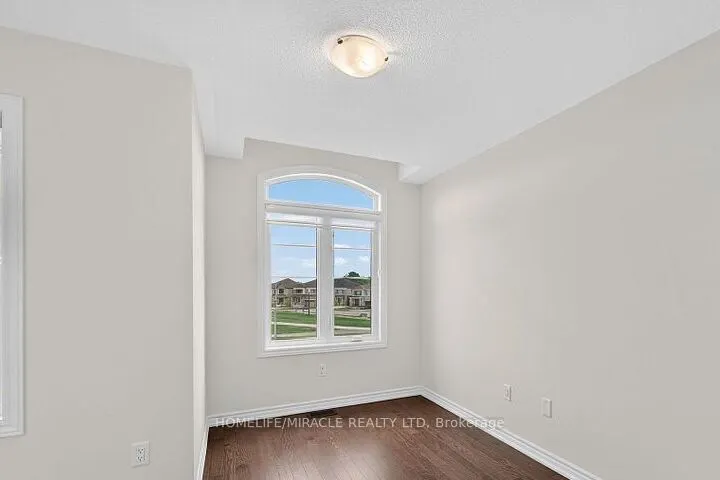 11 Phoenix Boulevard