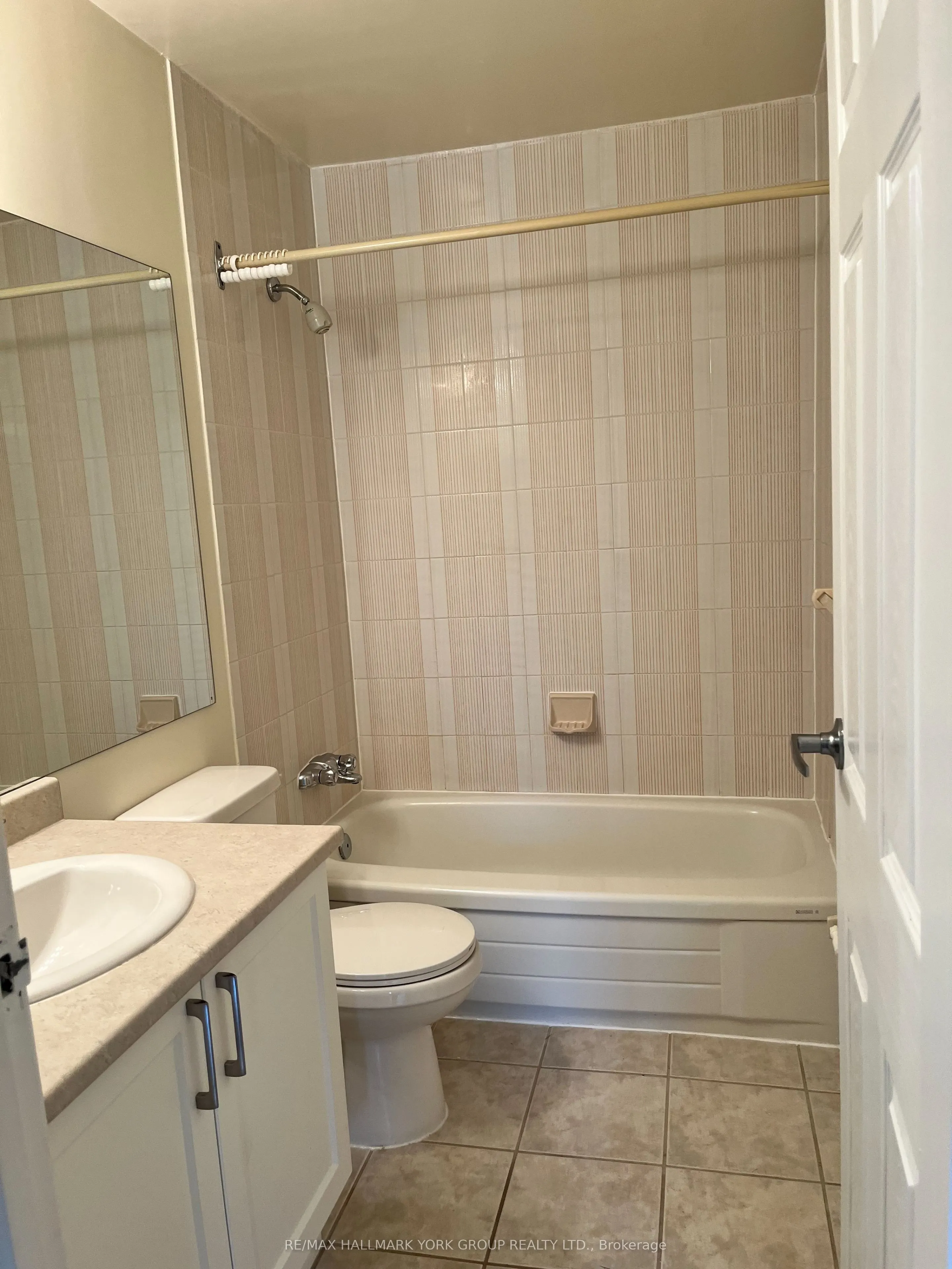 131 Edgehill Drive, #O5