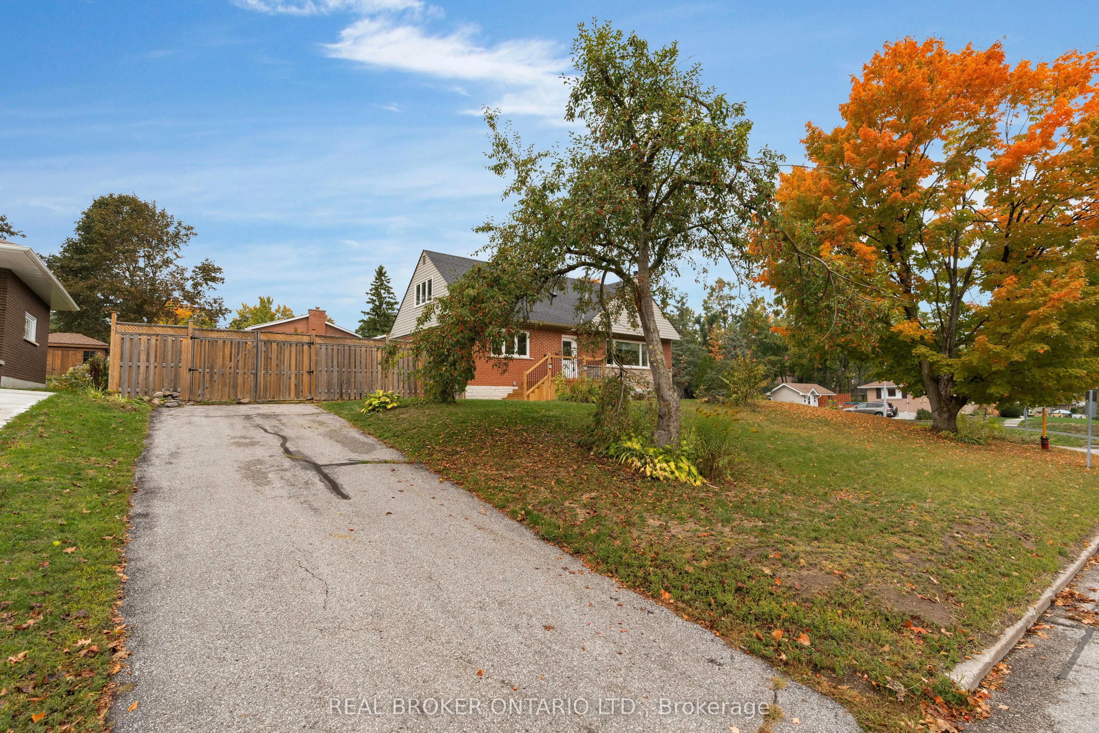 106 Brant Street