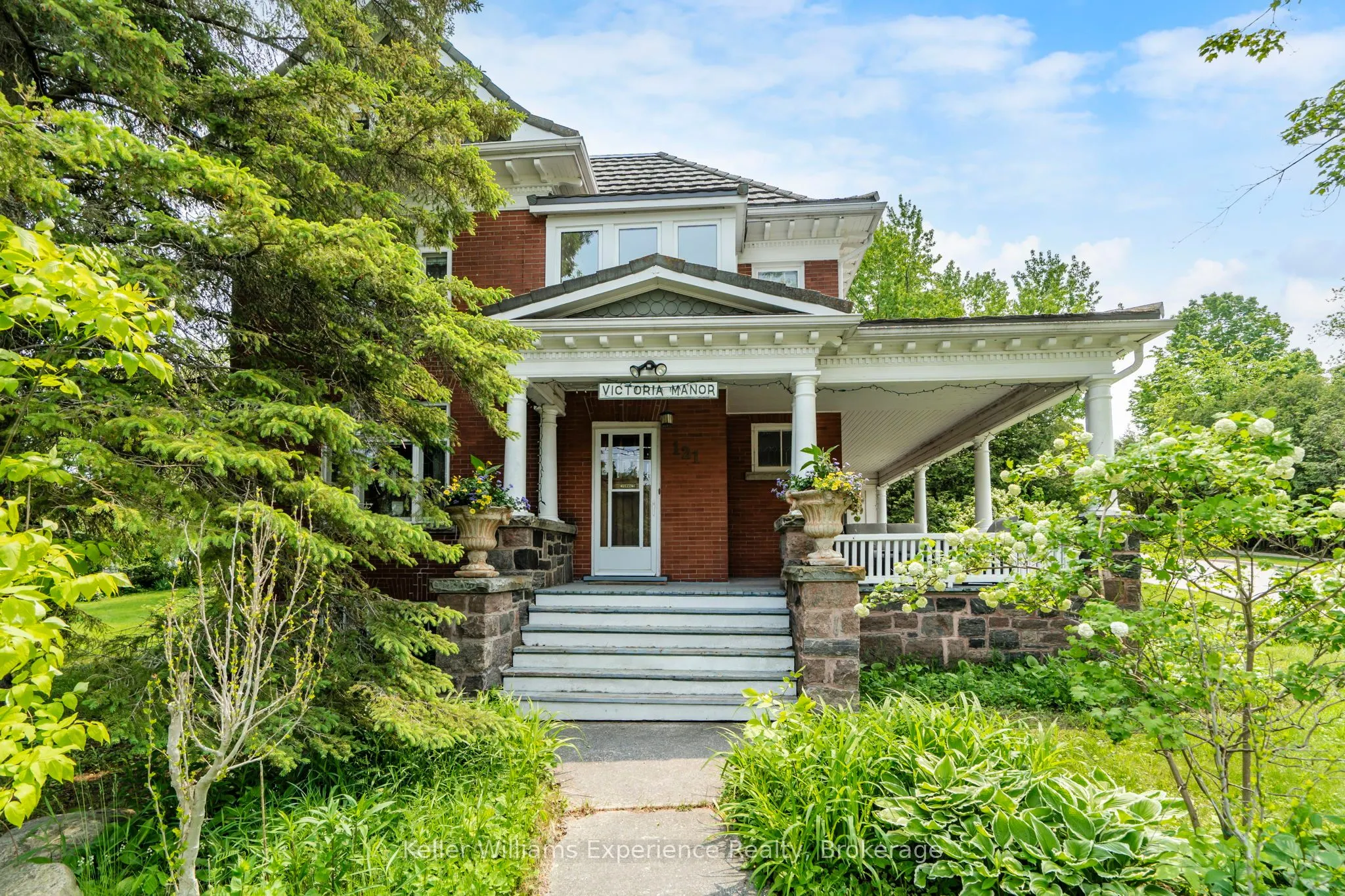 117&121 Richard Street