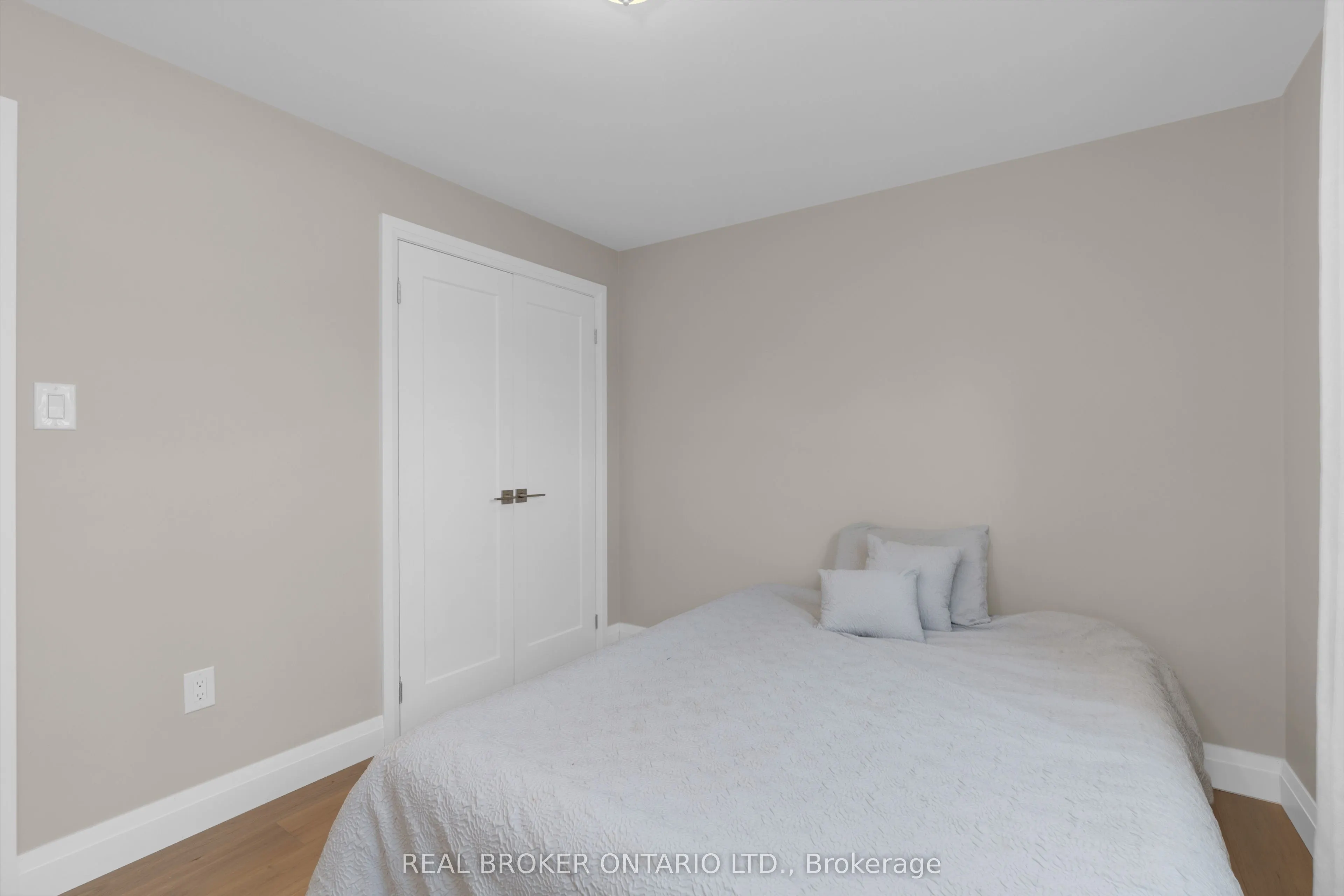 17 Locke Avenue