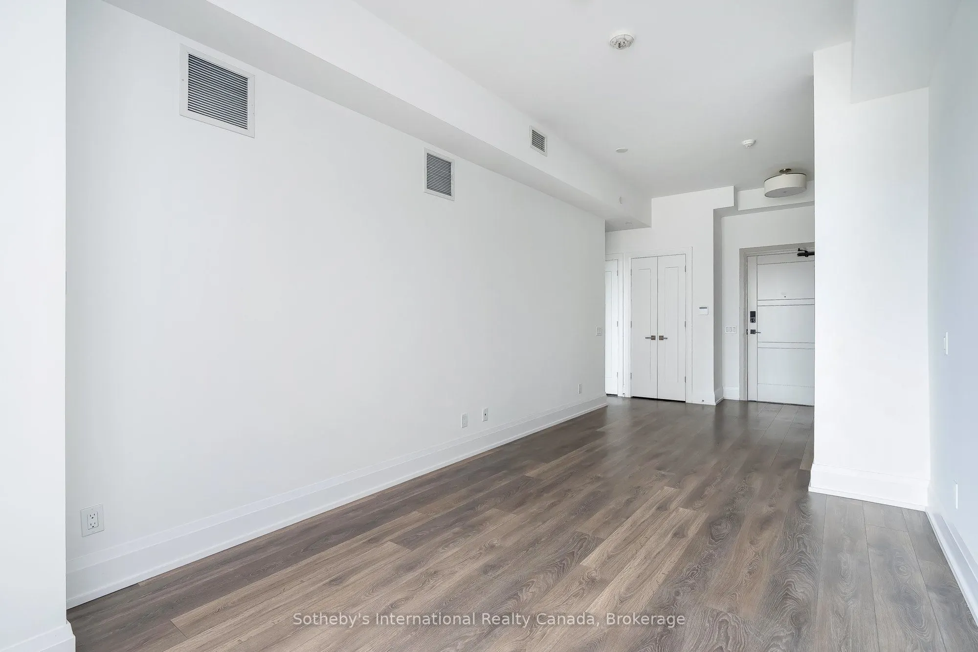 1 HUME Street, #301