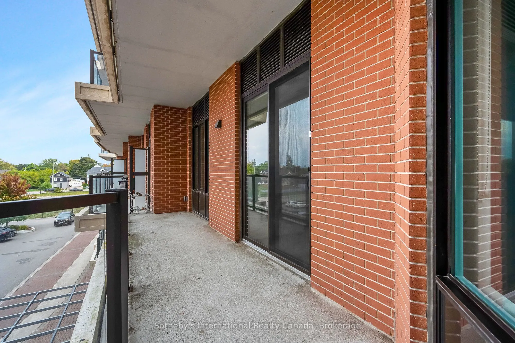 1 HUME Street, #301