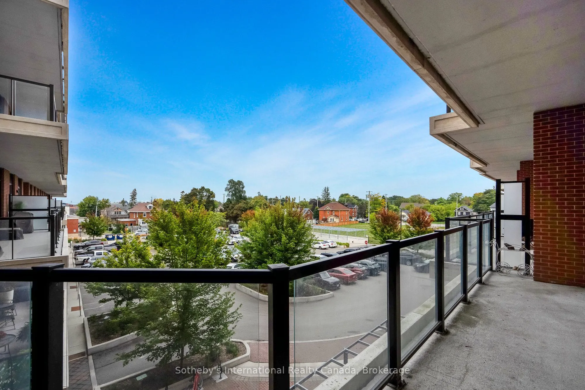 1 HUME Street, #301