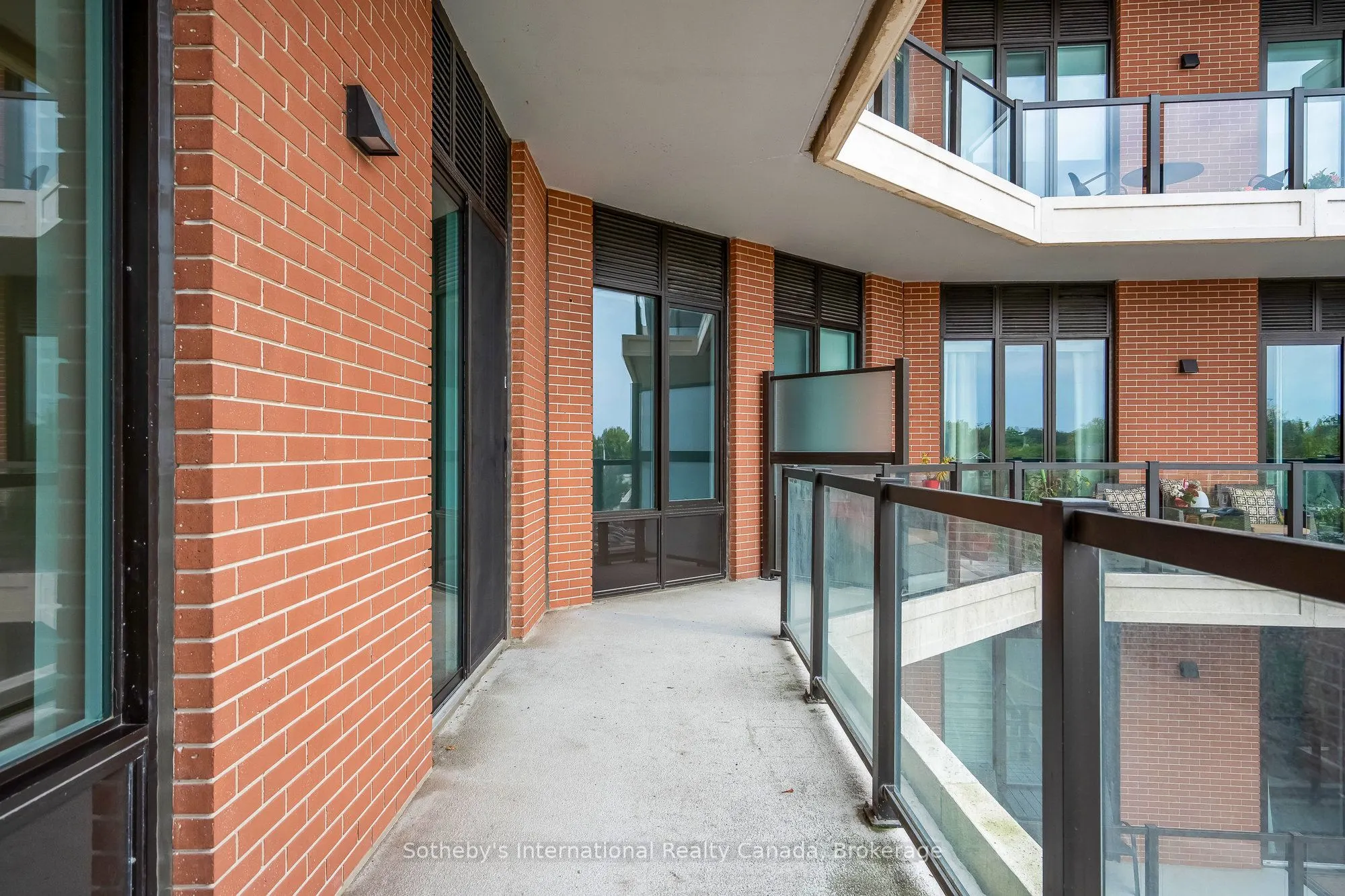 1 HUME Street, #301
