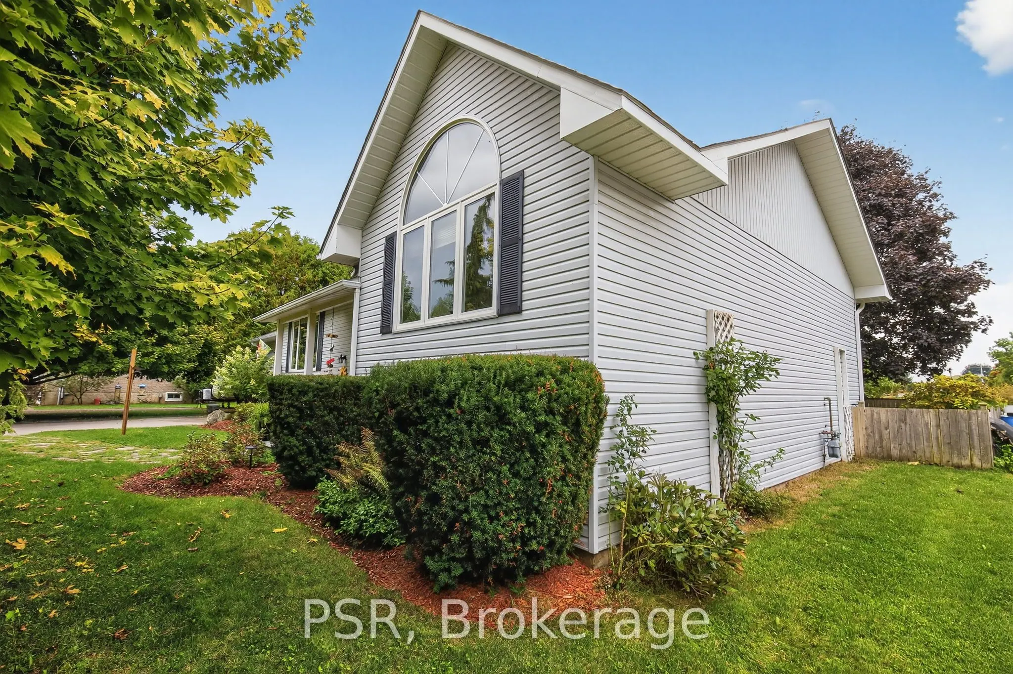 7563 36/37 Nottawasaga Side Road