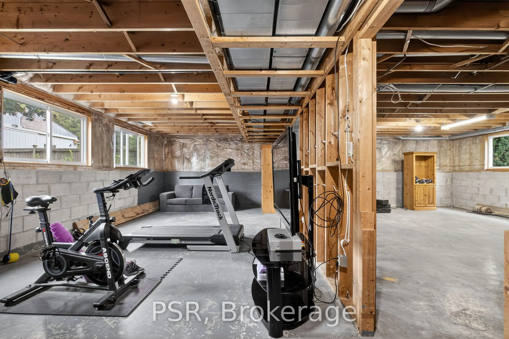 7563 36/37 Nottawasaga Side Road