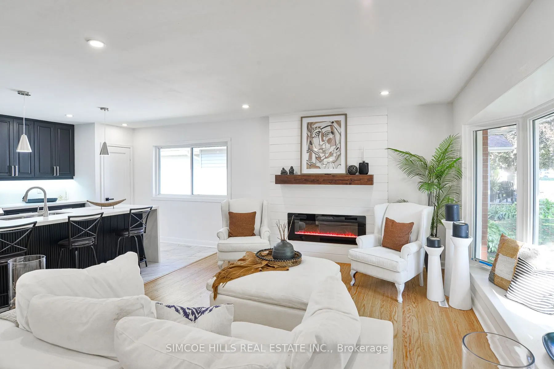 106 NORTH Street W