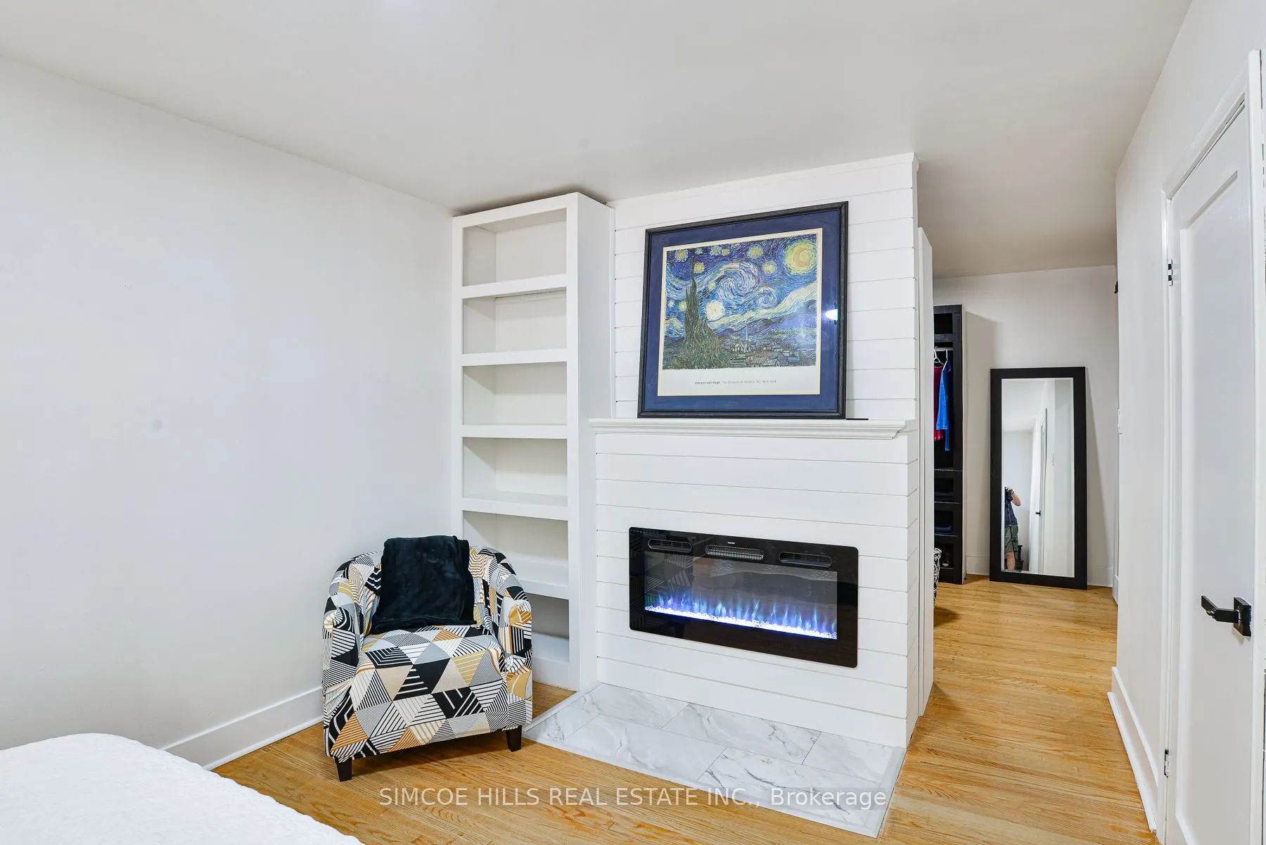106 NORTH Street W