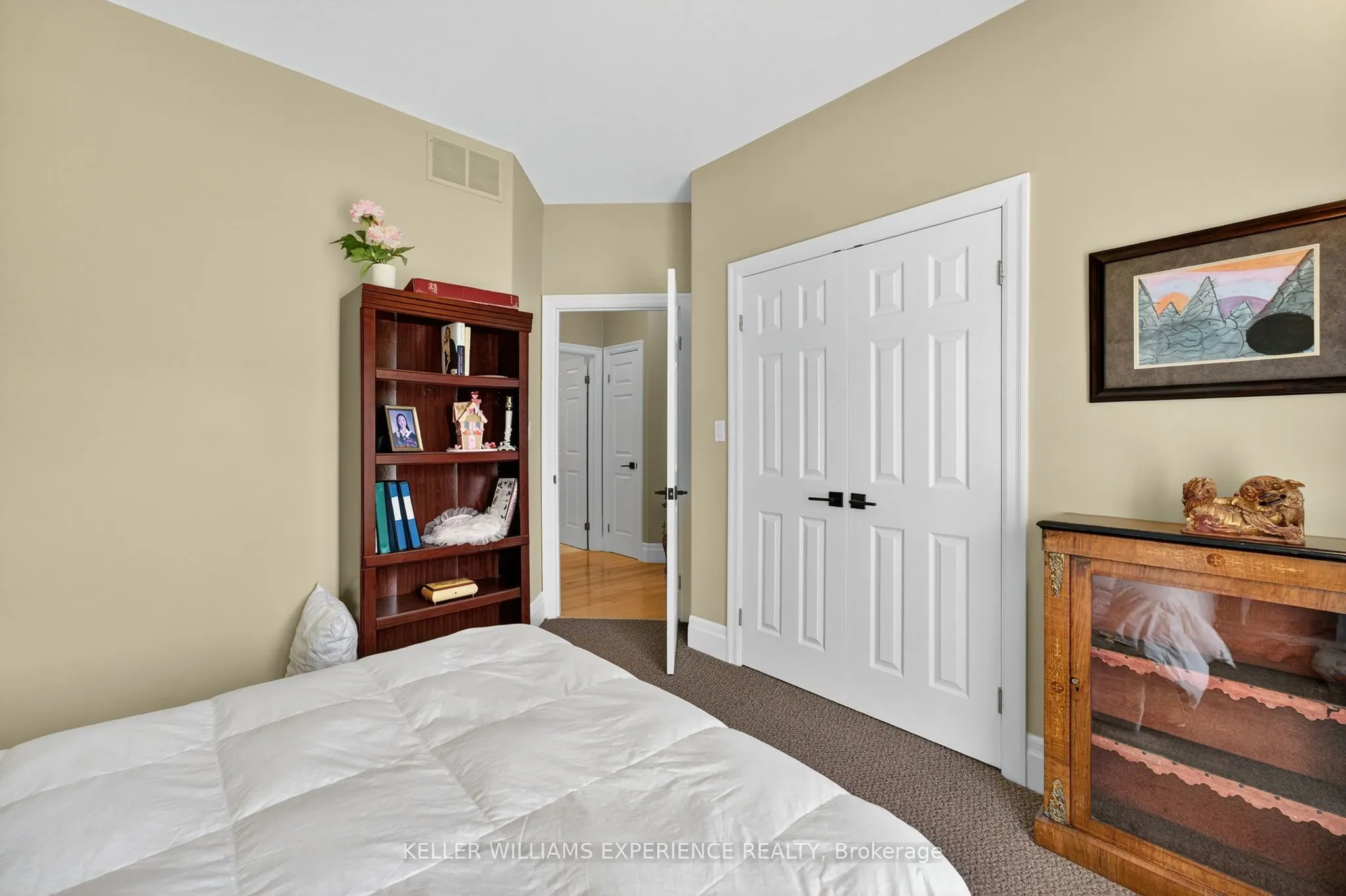 25 Bridle Path