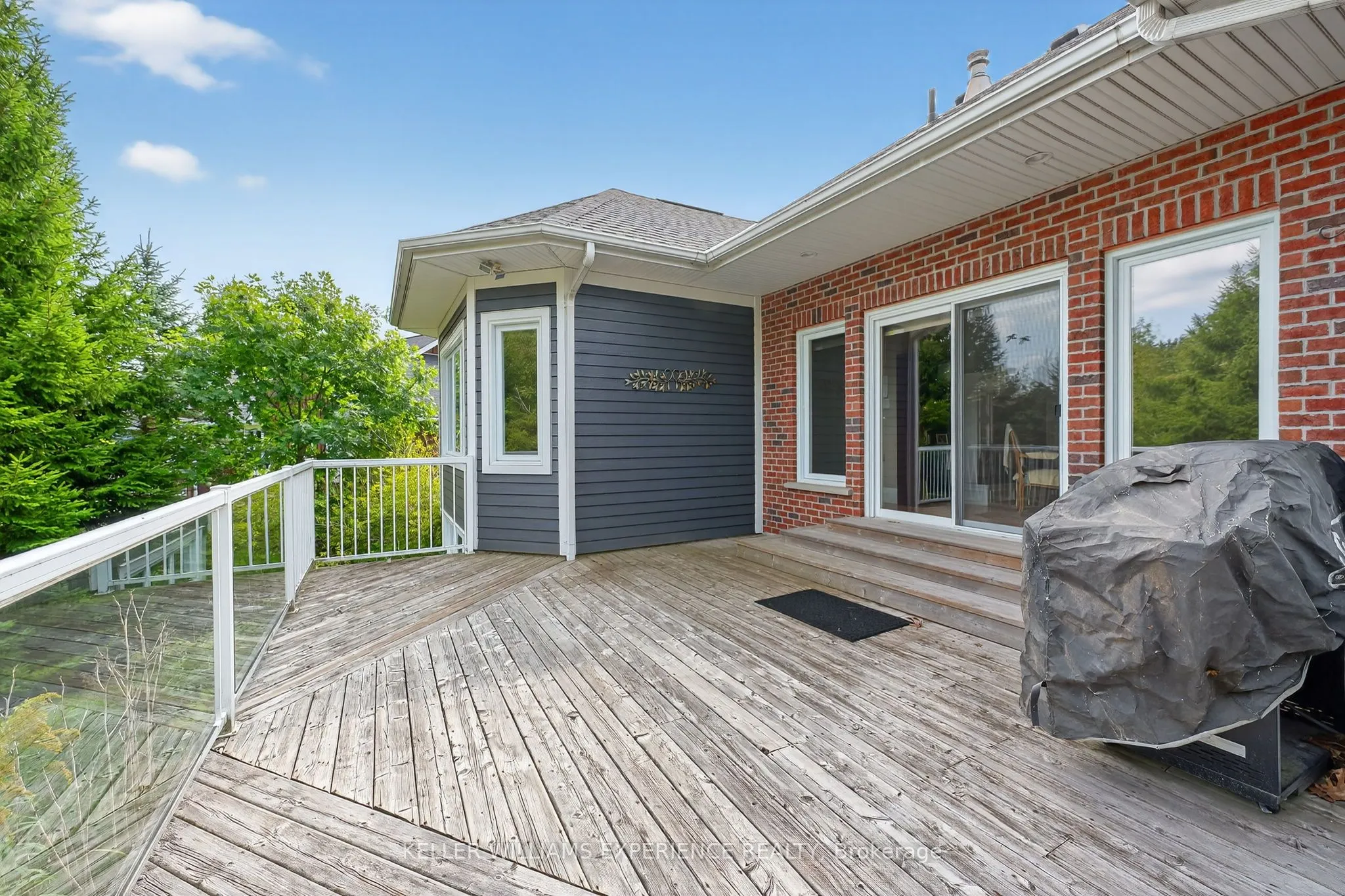 25 Bridle Path