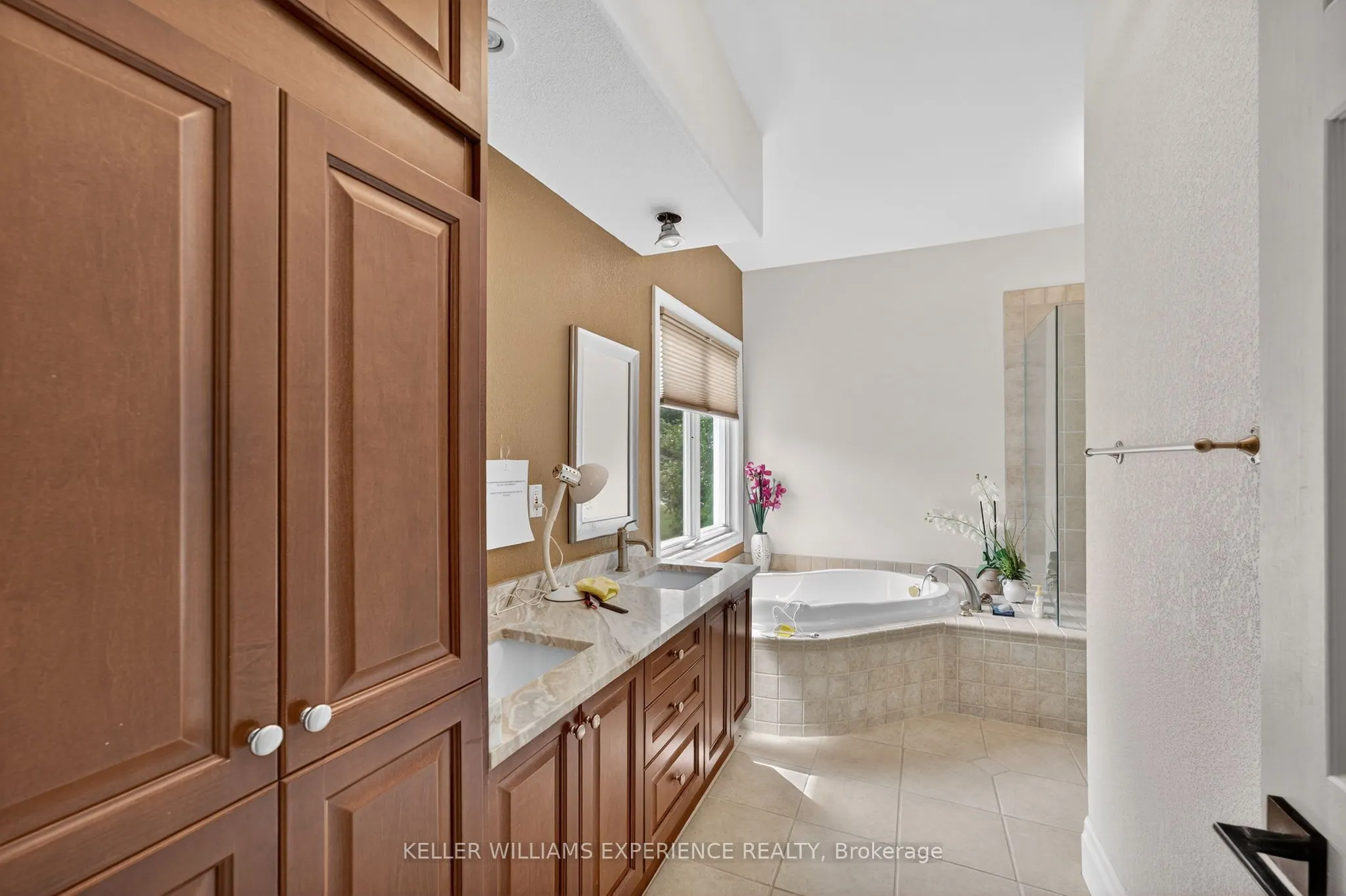 25 Bridle Path