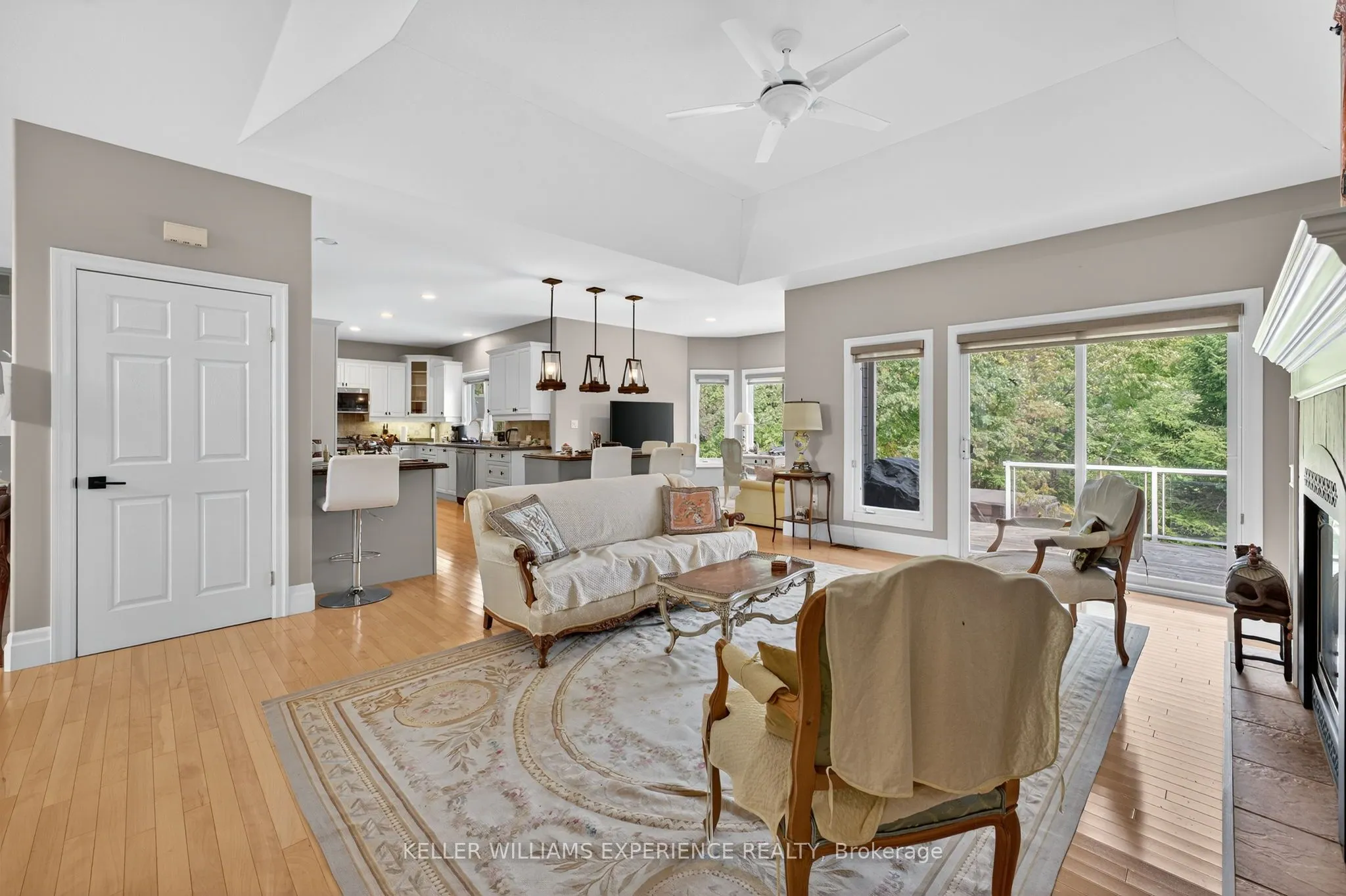 25 Bridle Path