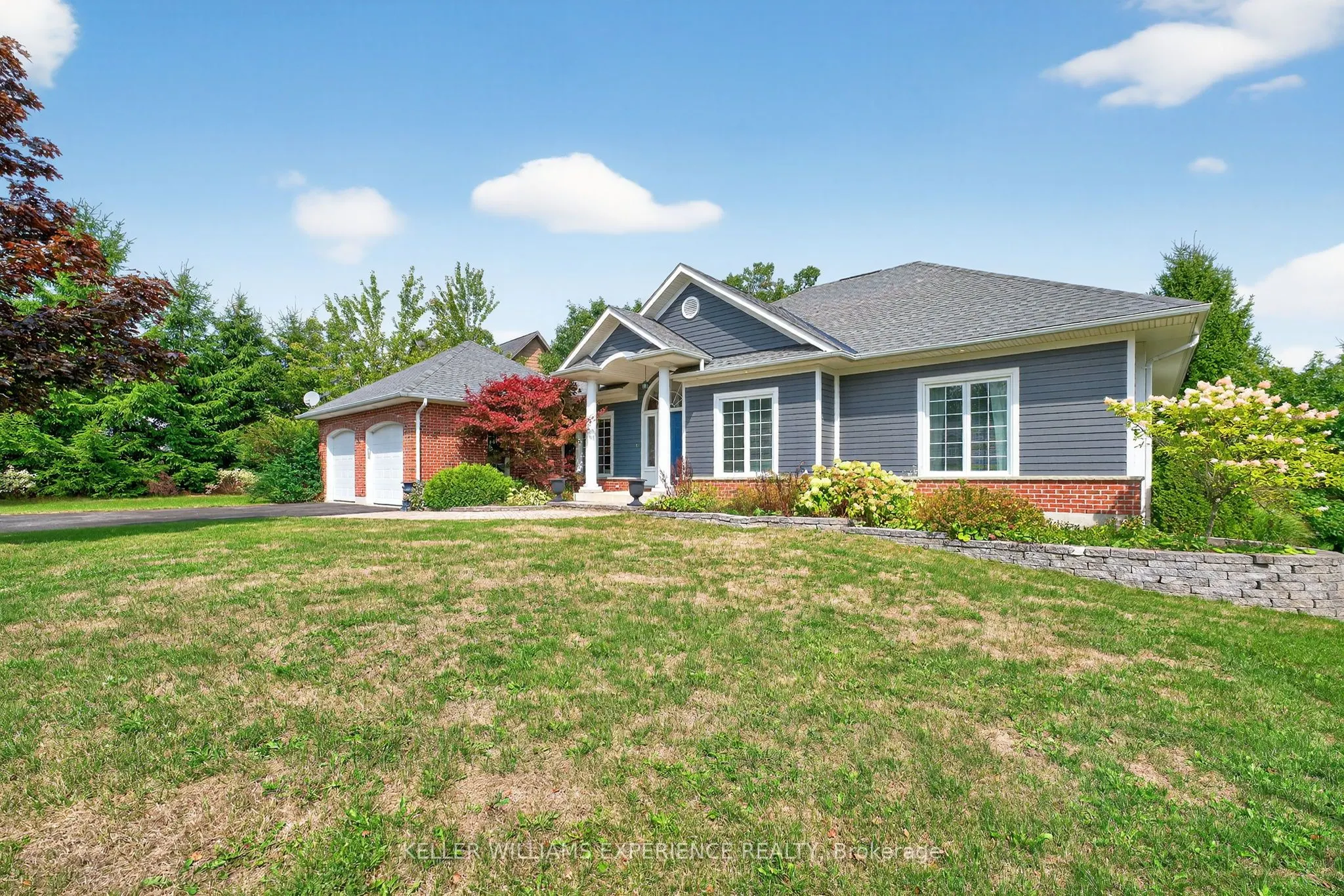25 Bridle Path