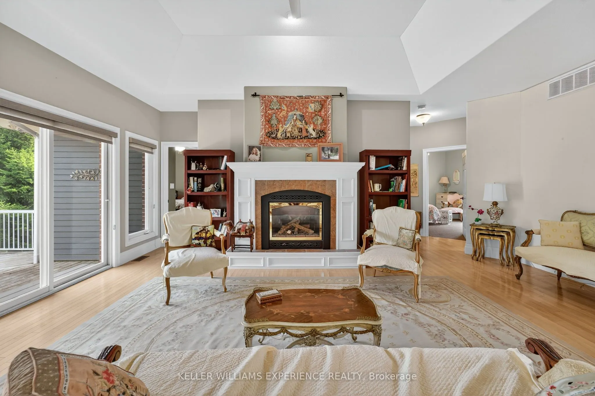 25 Bridle Path