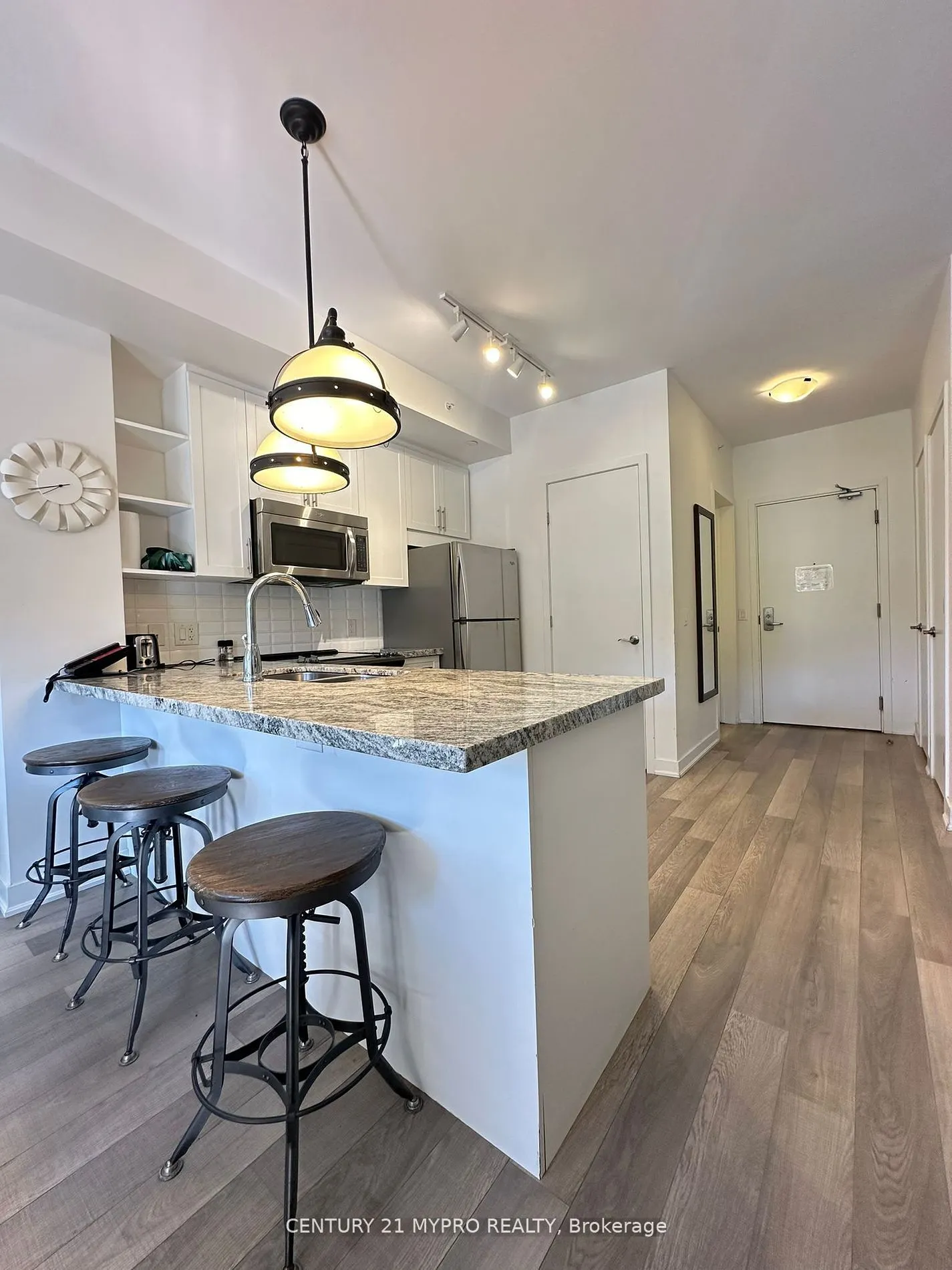 40 Horseshoe Boulevard, #402