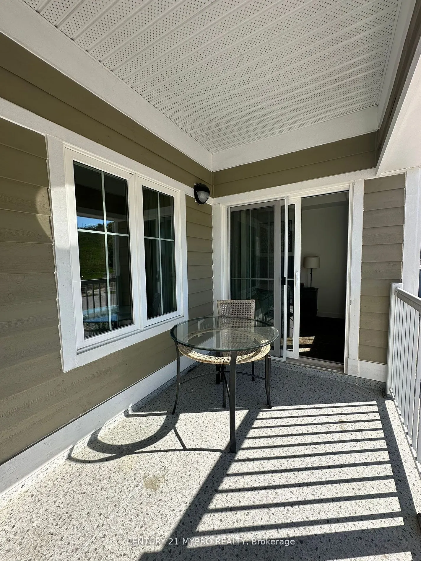 40 Horseshoe Boulevard, #402