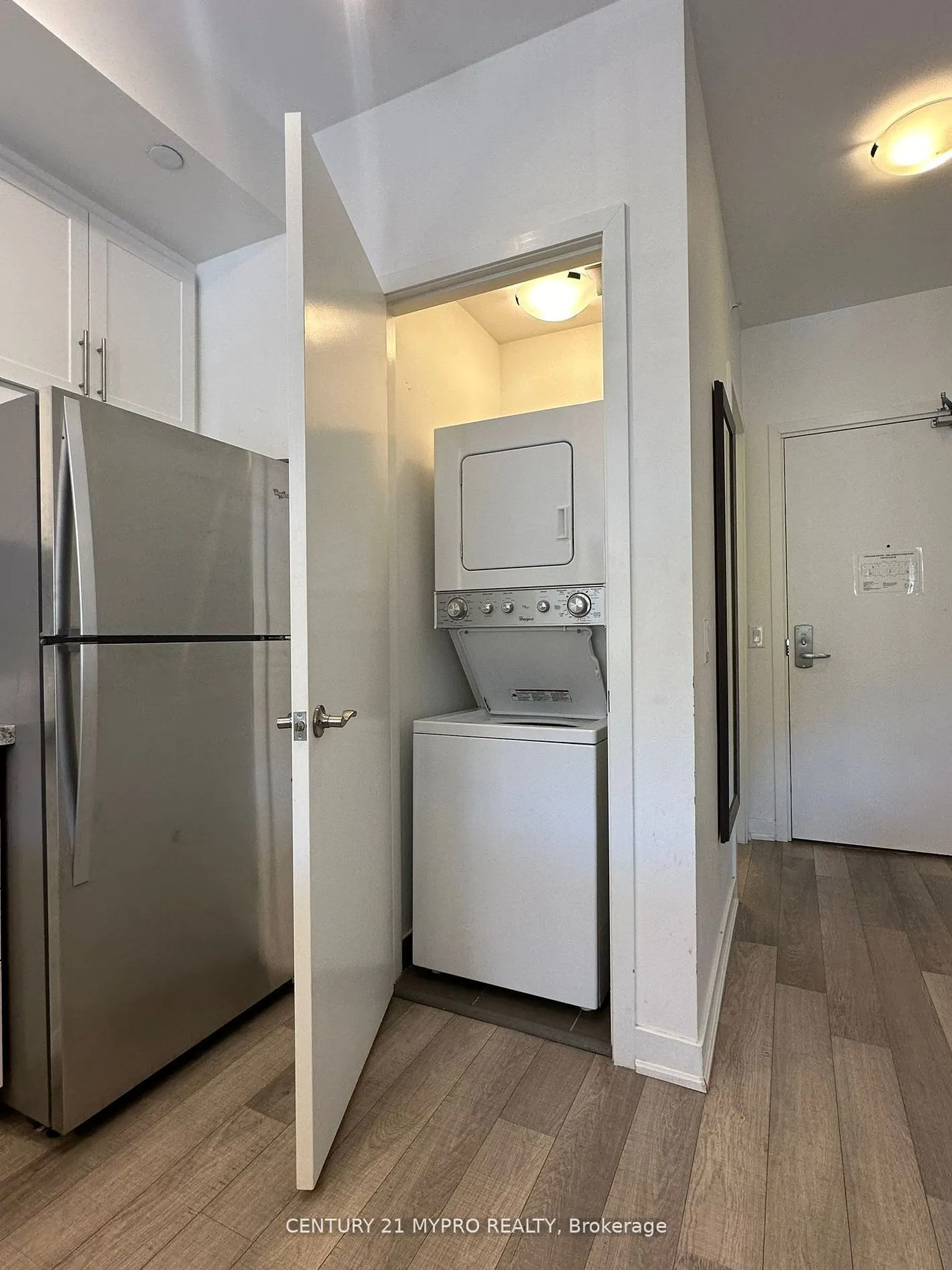 40 Horseshoe Boulevard, #402