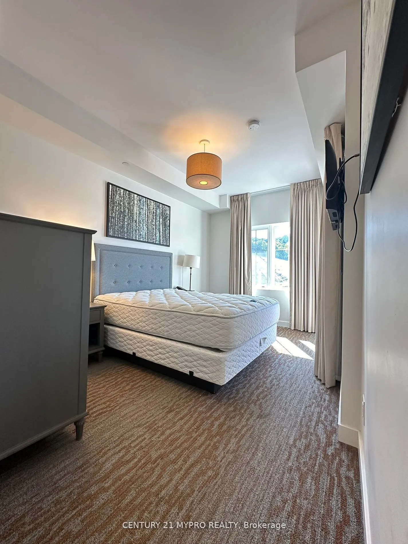 40 Horseshoe Boulevard, #402