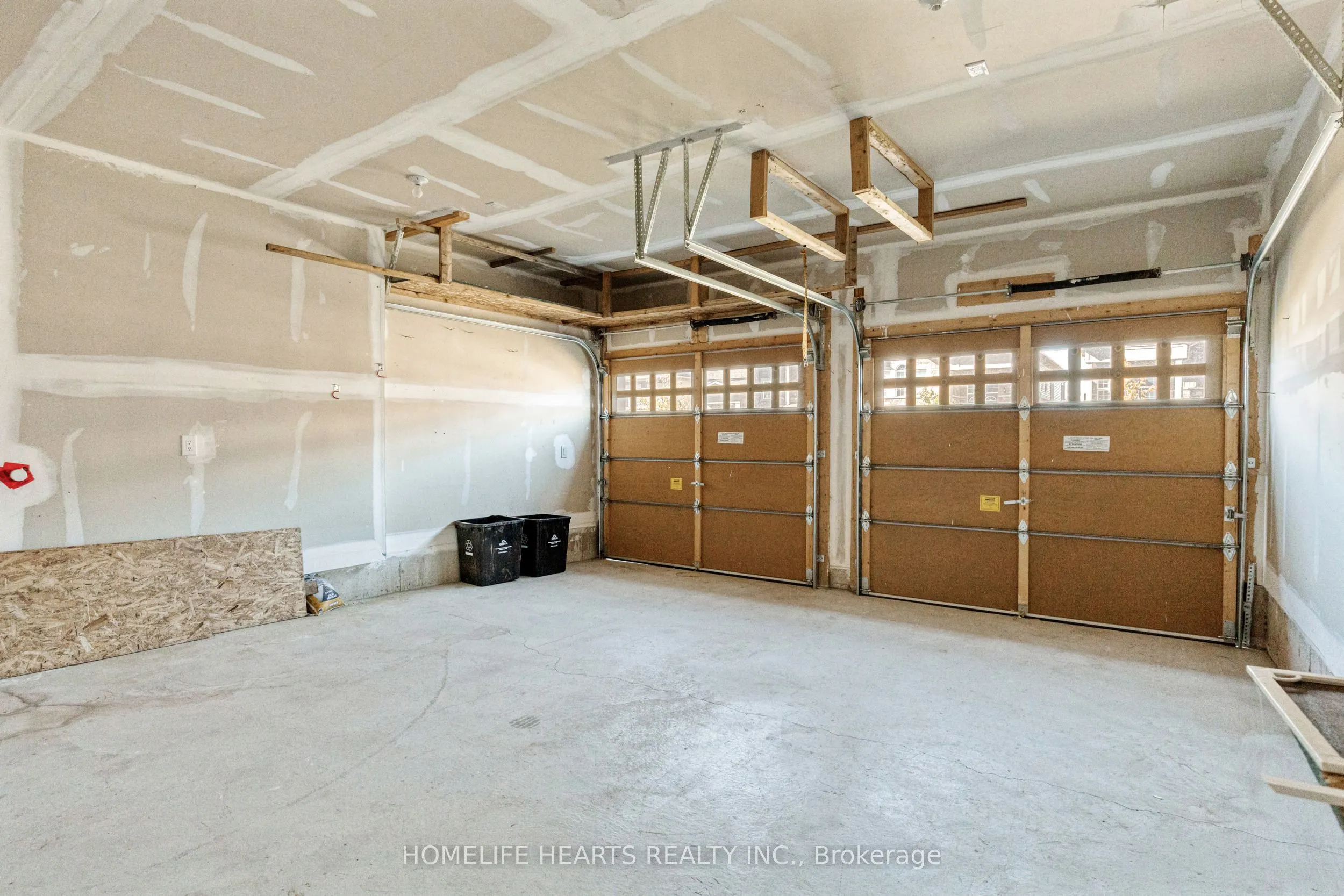 51 Atlantis Drive