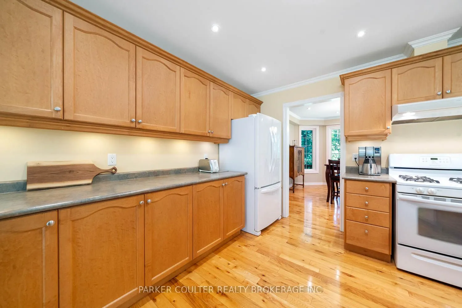 29 Robert Boulevard
