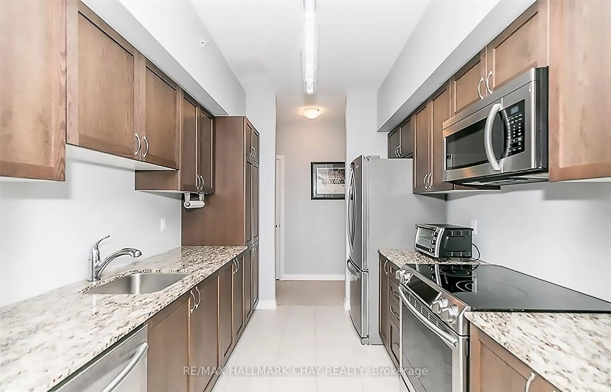 306 Essa Road, #302
