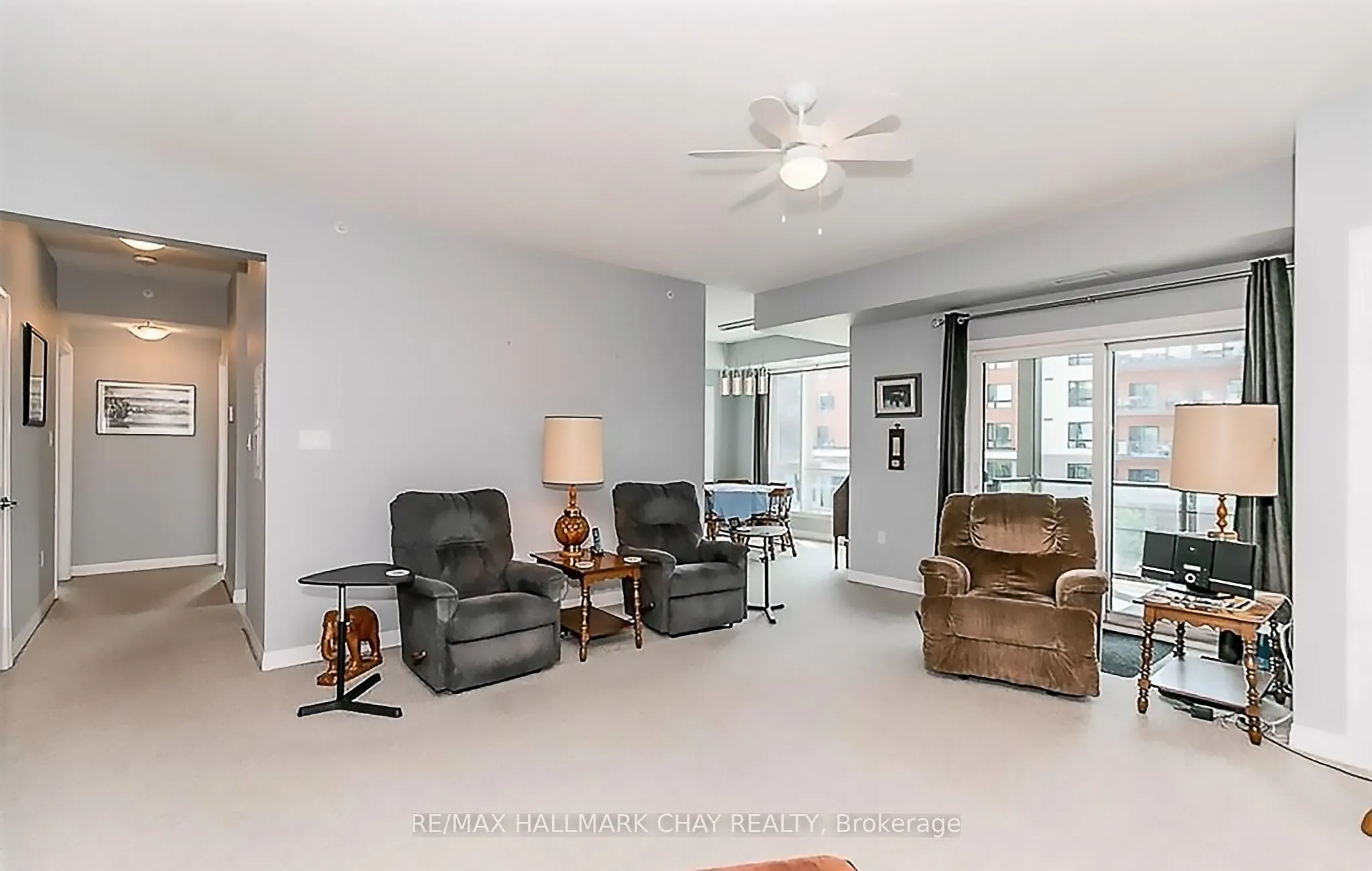 306 Essa Road, #302