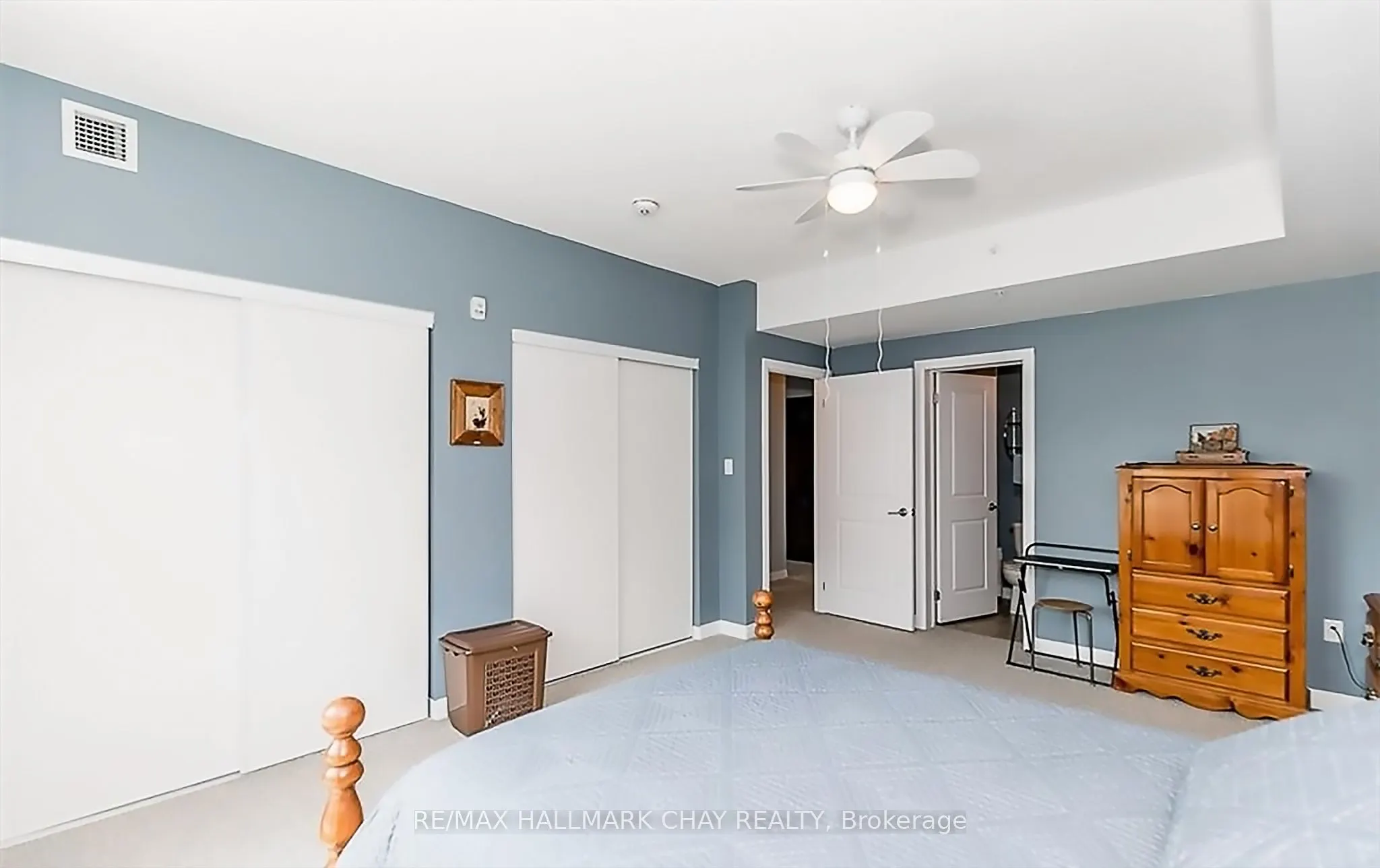 306 Essa Road, #302