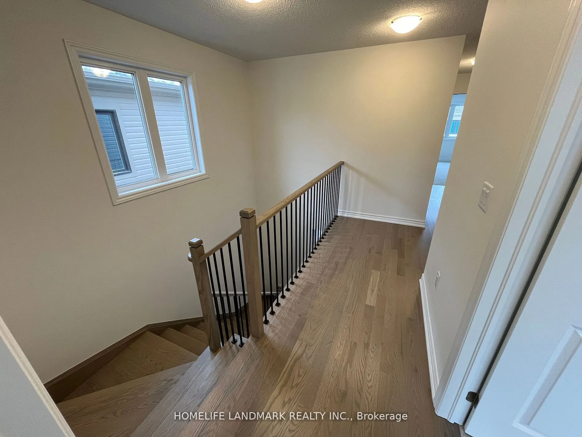 85 Phoenix Boulevard