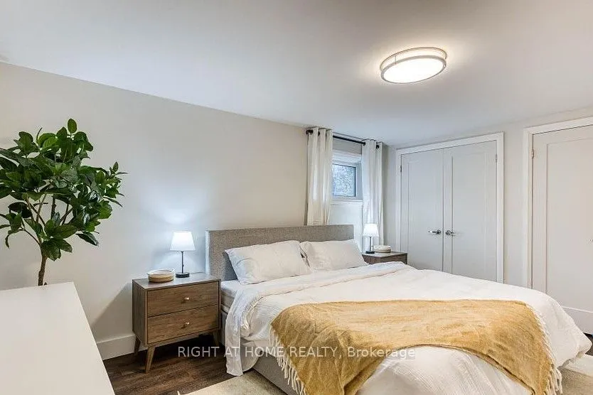 182 Cundles Road W, #Lower