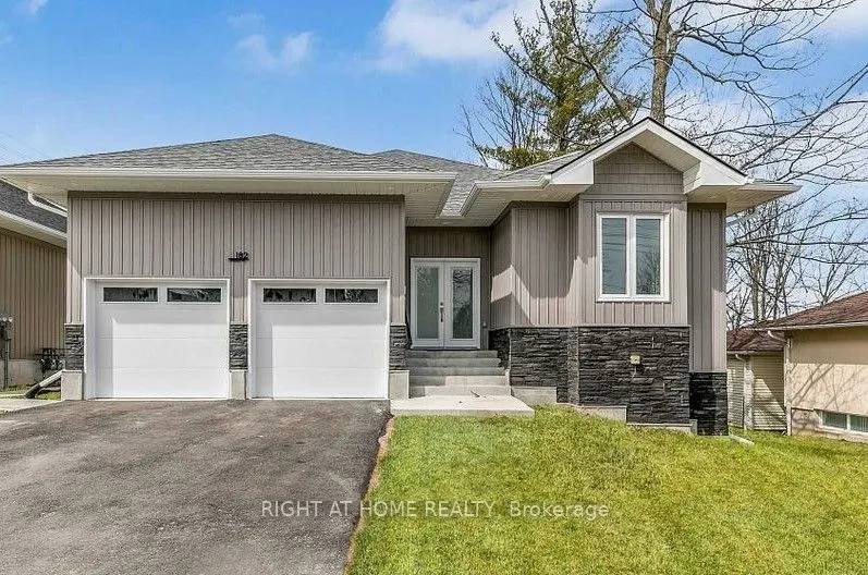 182 Cundles Road W, #Lower