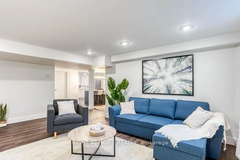 182 Cundles Road W, #Lower