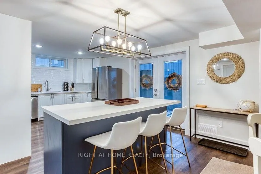 182 Cundles Road W, #Lower