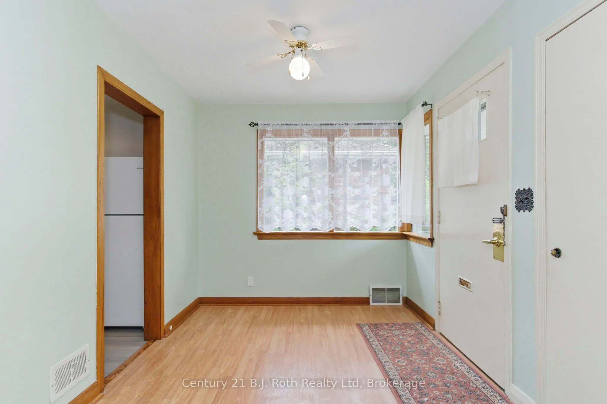 639 Yonge Street