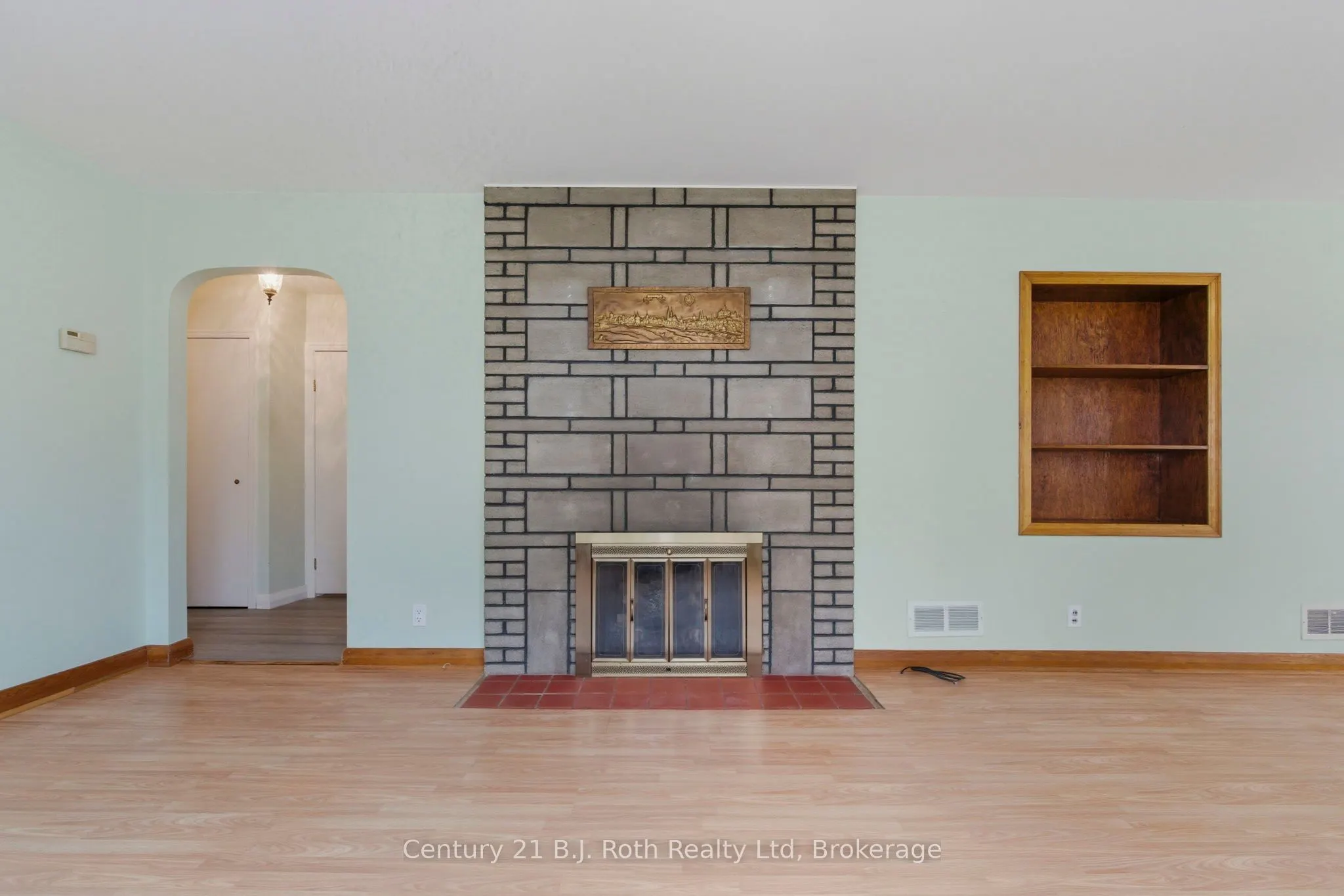 639 Yonge Street