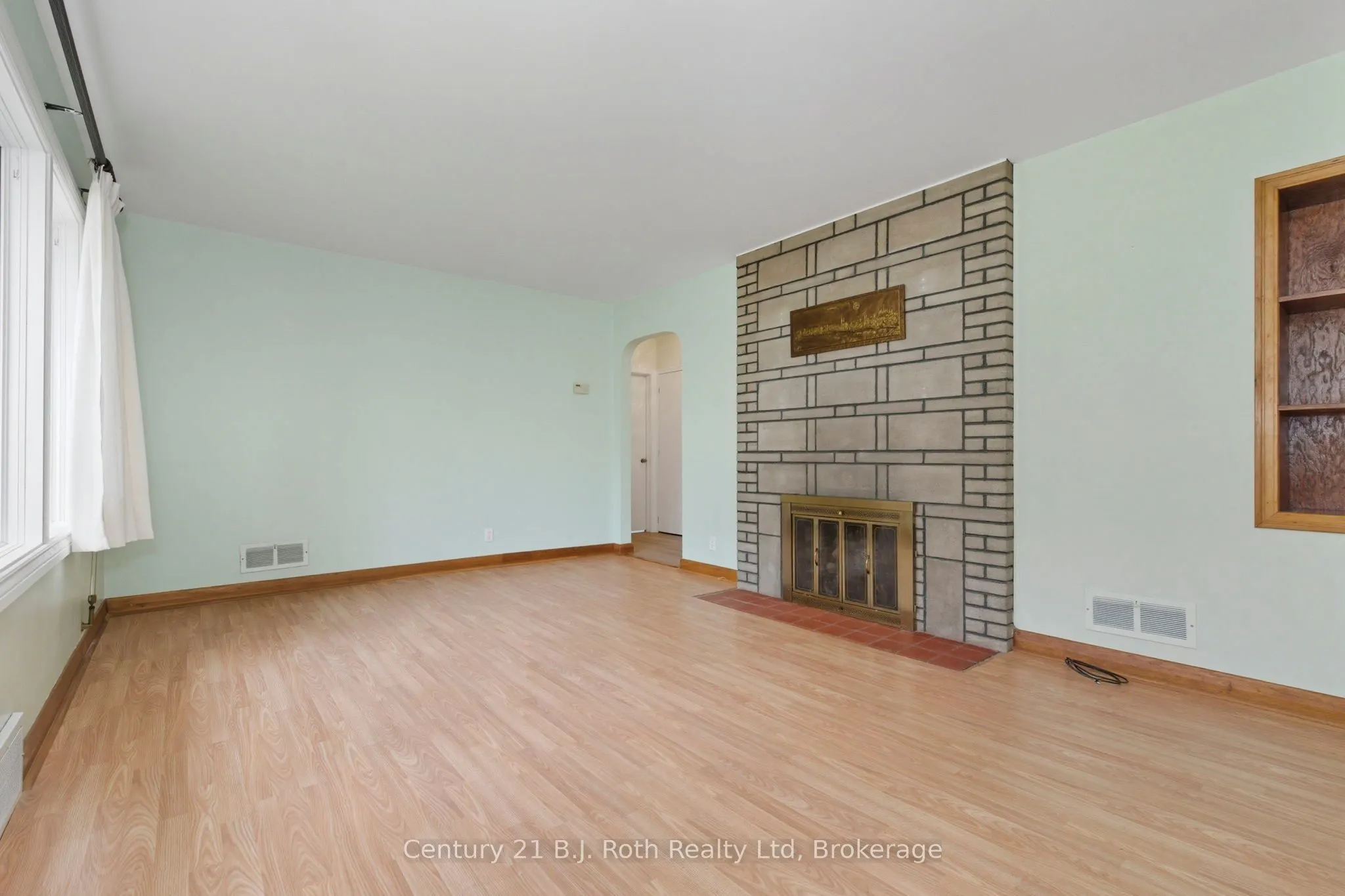 639 Yonge Street
