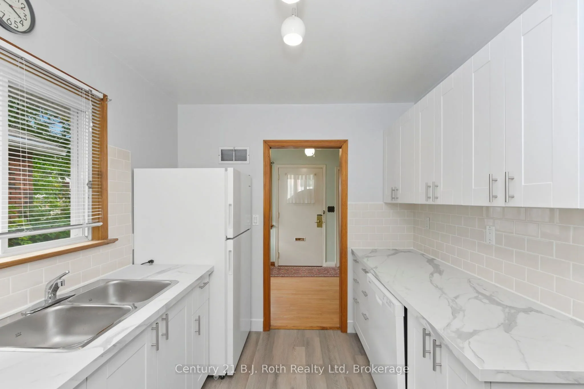 639 Yonge Street