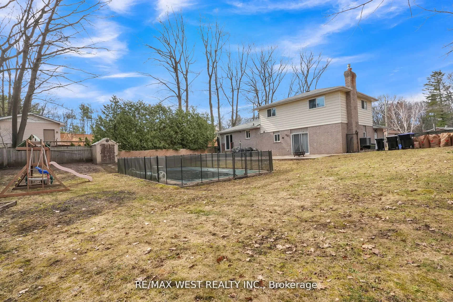 279 Sunnidale Road