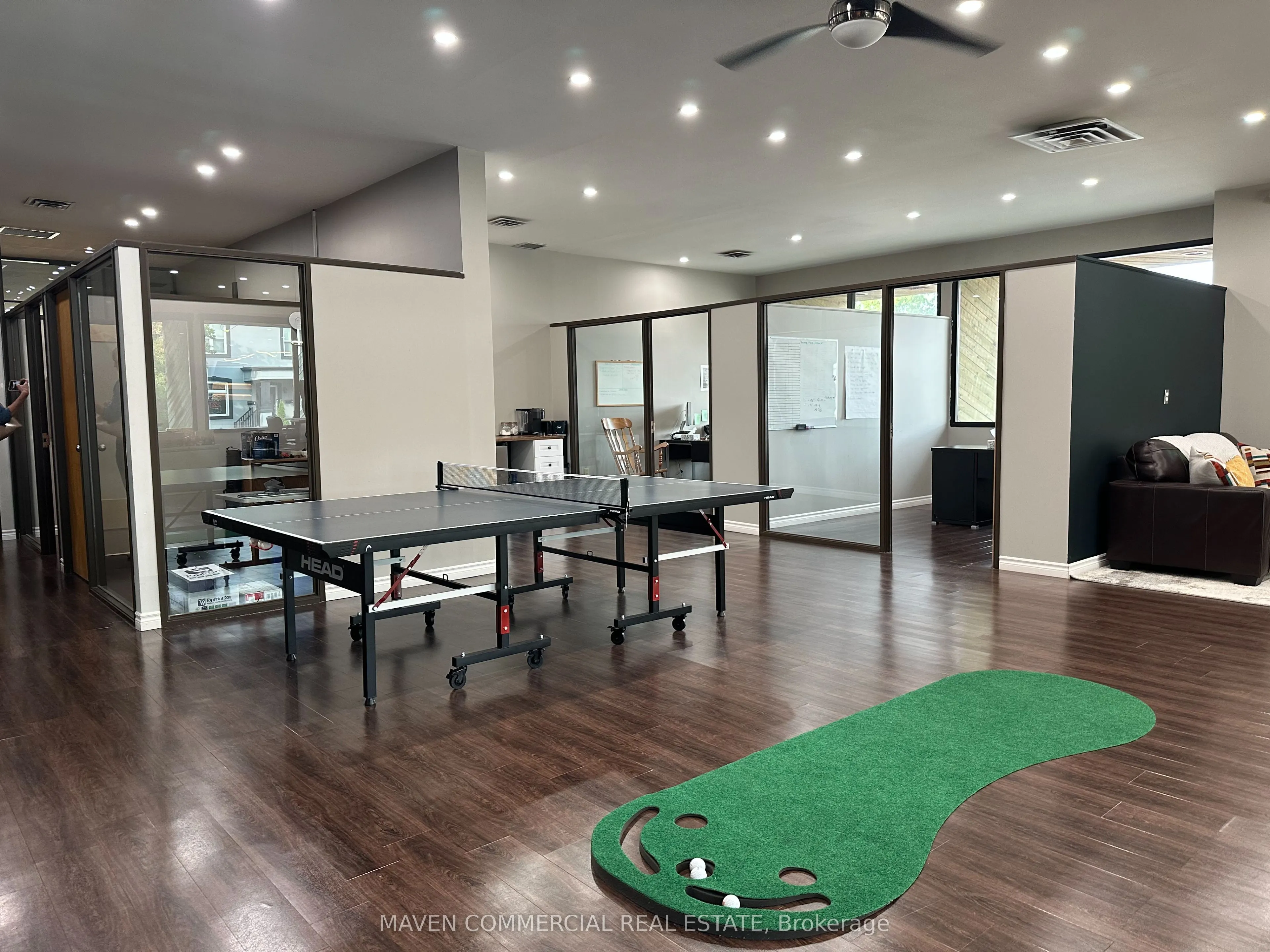 49 Essa Road, #1