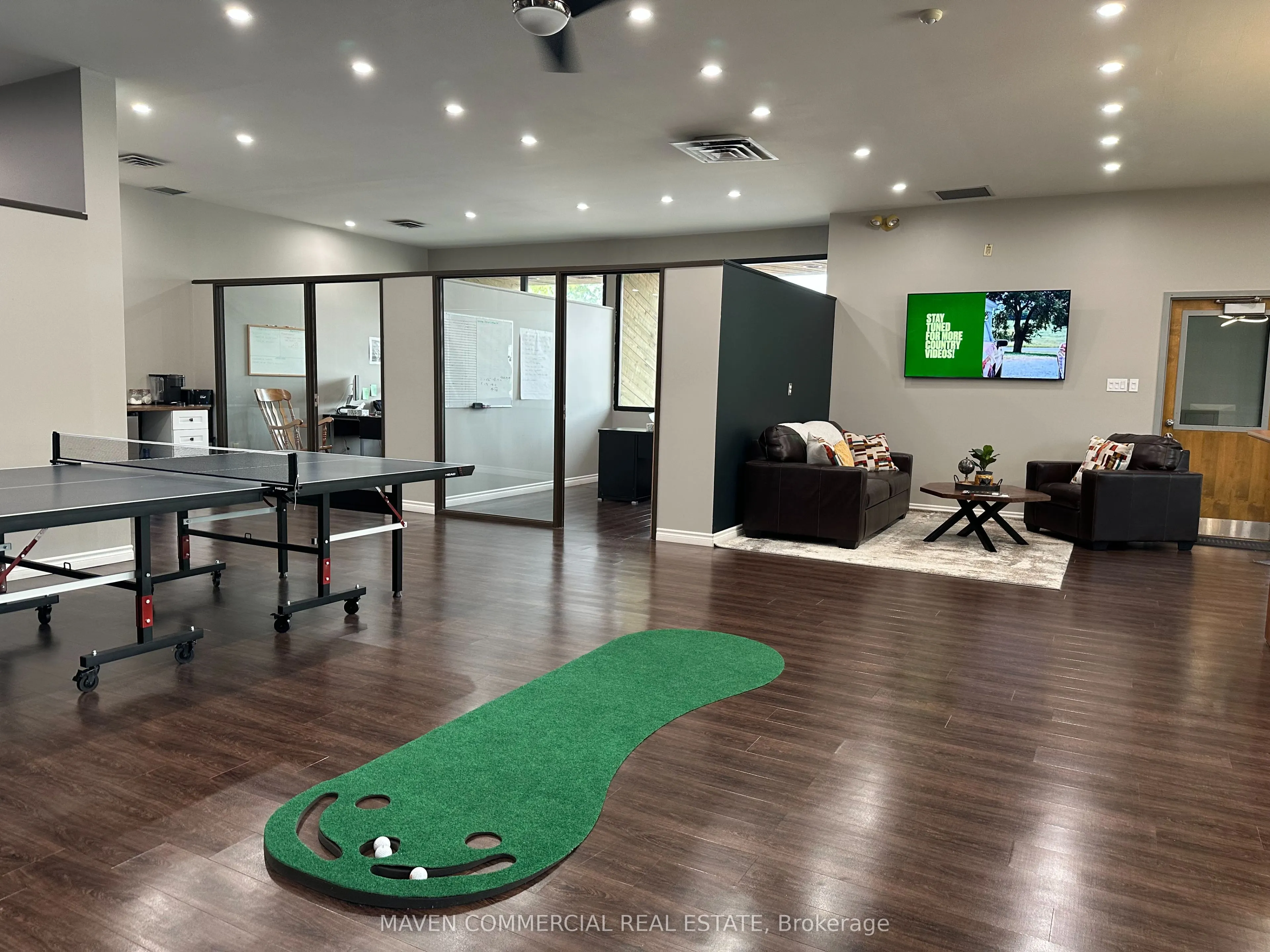 49 Essa Road, #1