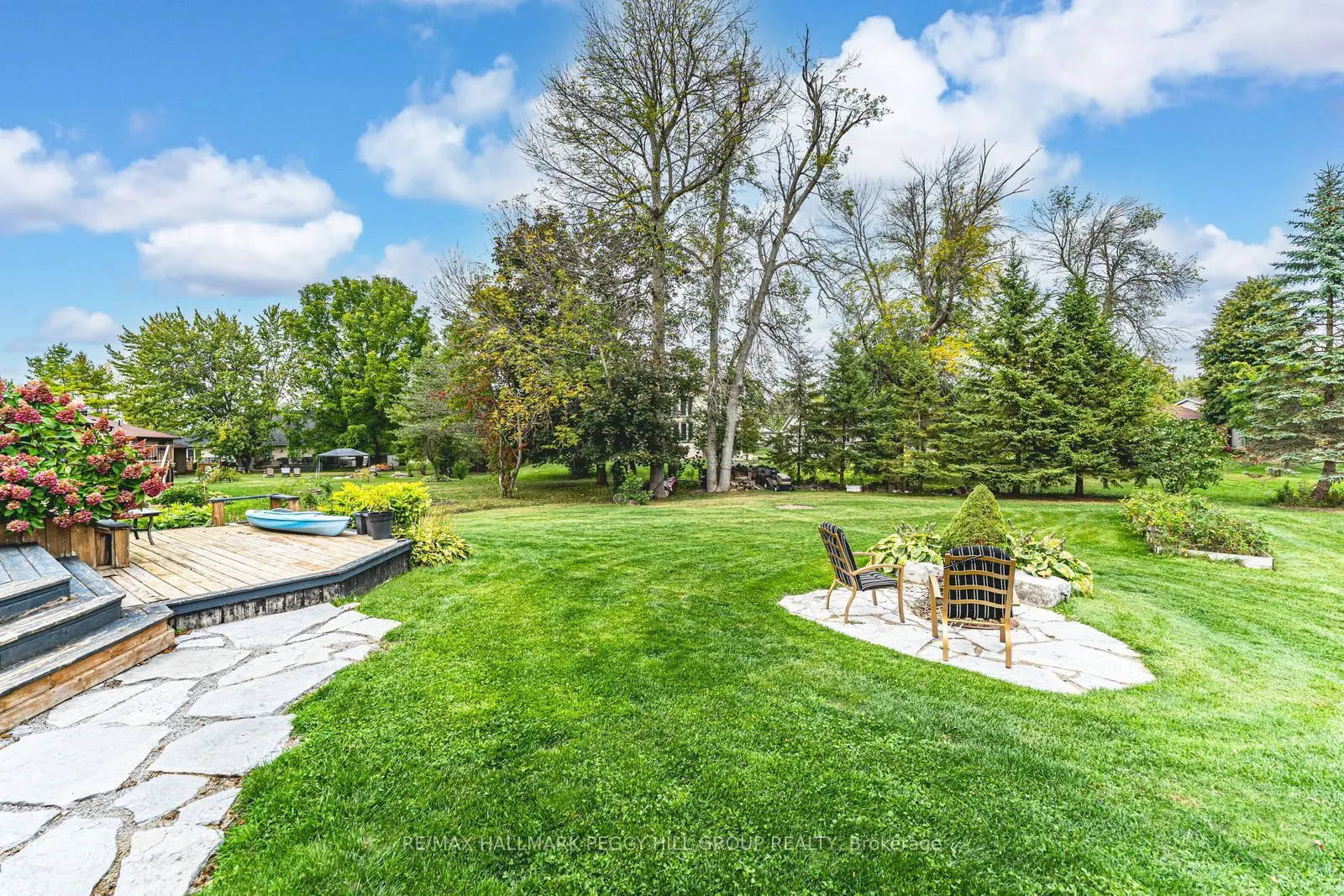 7 Sandlewood Trail