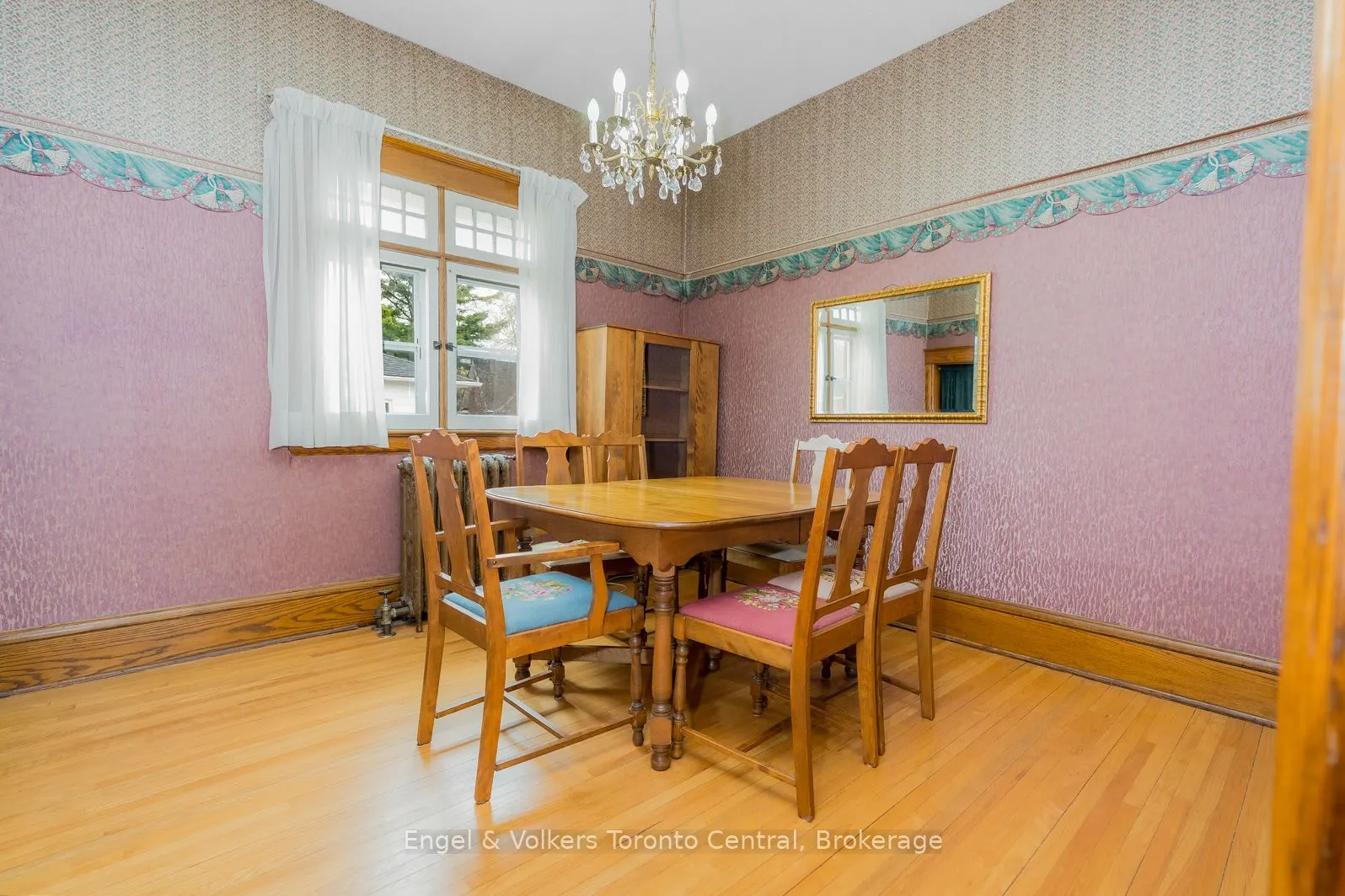 299 Napier Street